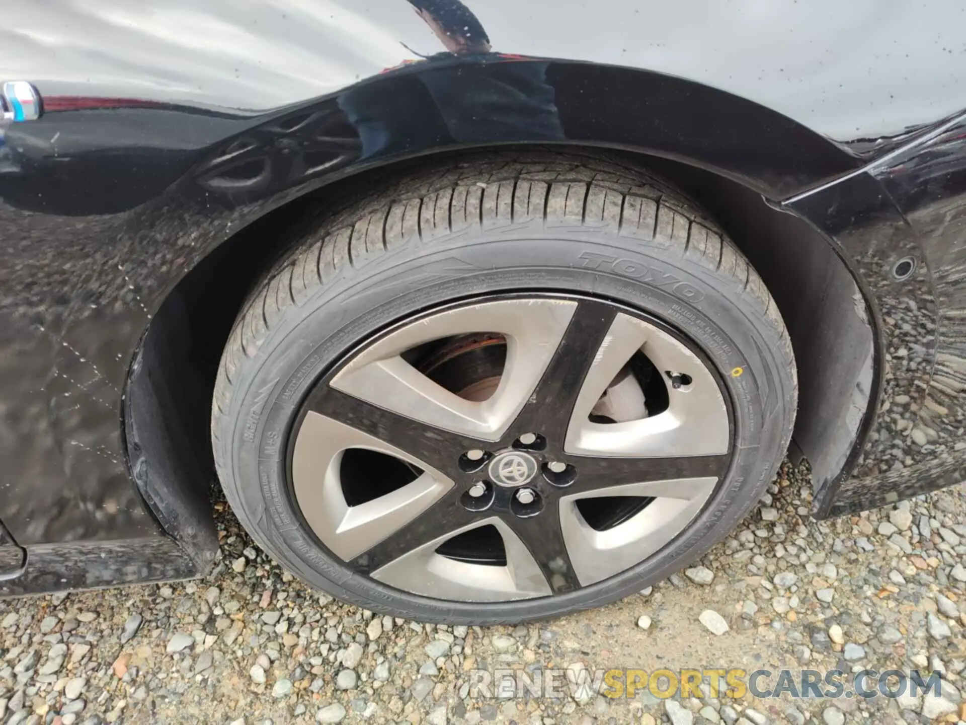 28 Photograph of a damaged car JTDKAMFU0M3136558 TOYOTA PRIUS 2021