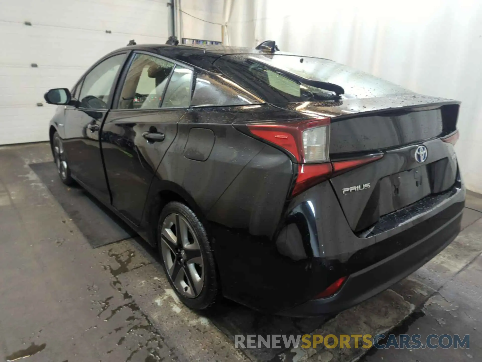 42 Photograph of a damaged car JTDKAMFU0M3136558 TOYOTA PRIUS 2021
