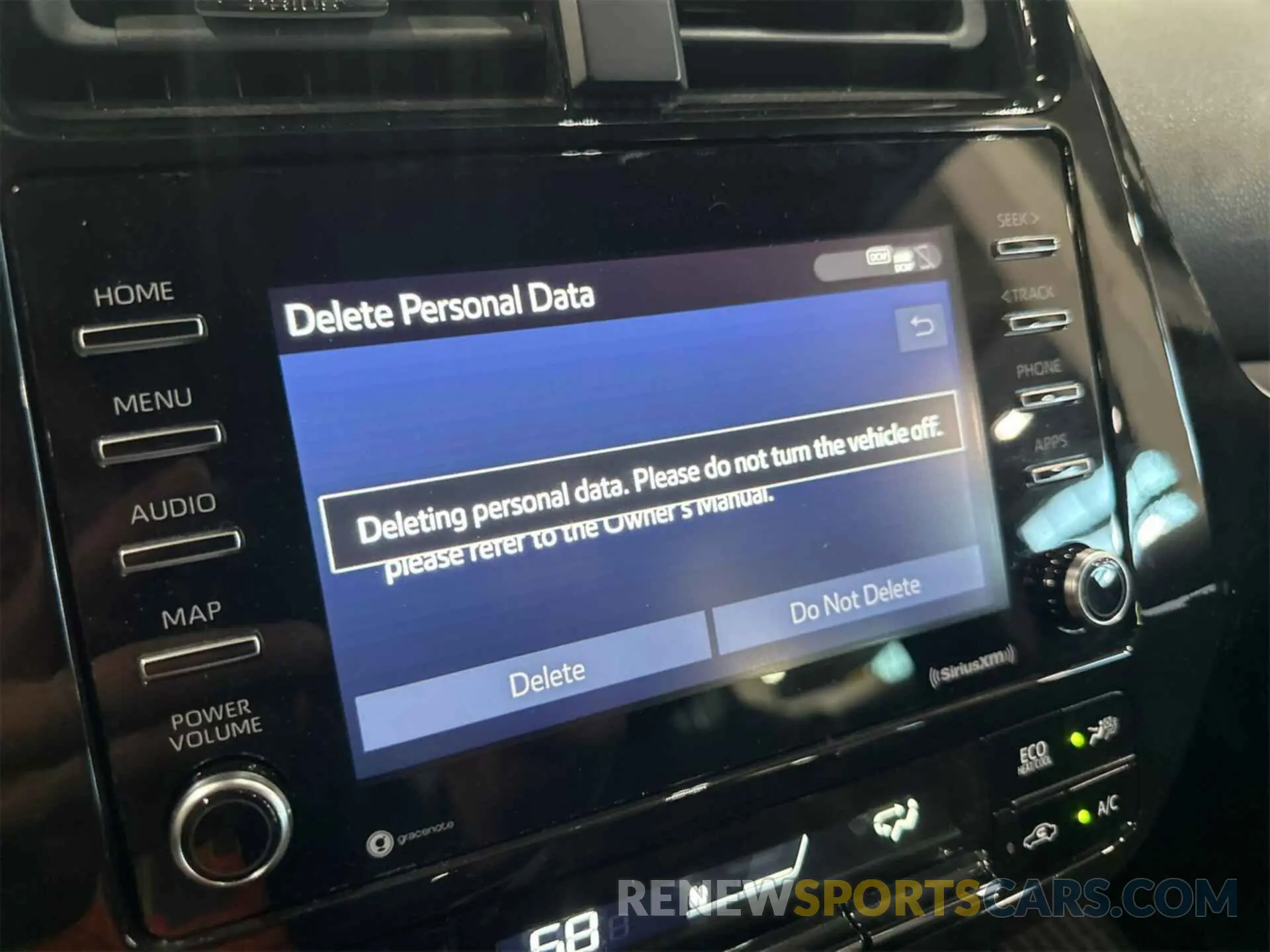 9 Photograph of a damaged car JTDKAMFU0M3136558 TOYOTA PRIUS 2021