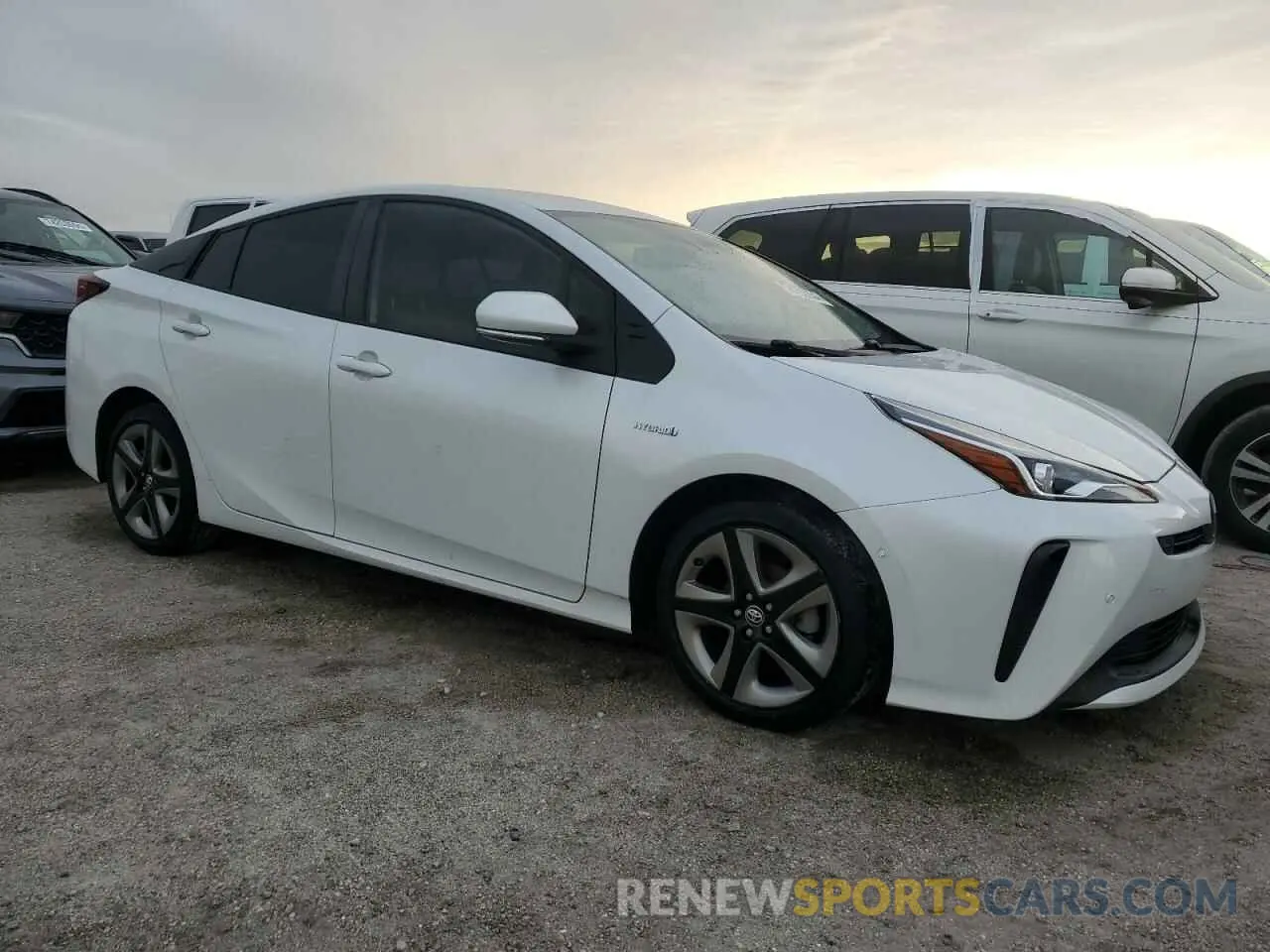 4 Photograph of a damaged car JTDKAMFU0M3137385 TOYOTA PRIUS 2021