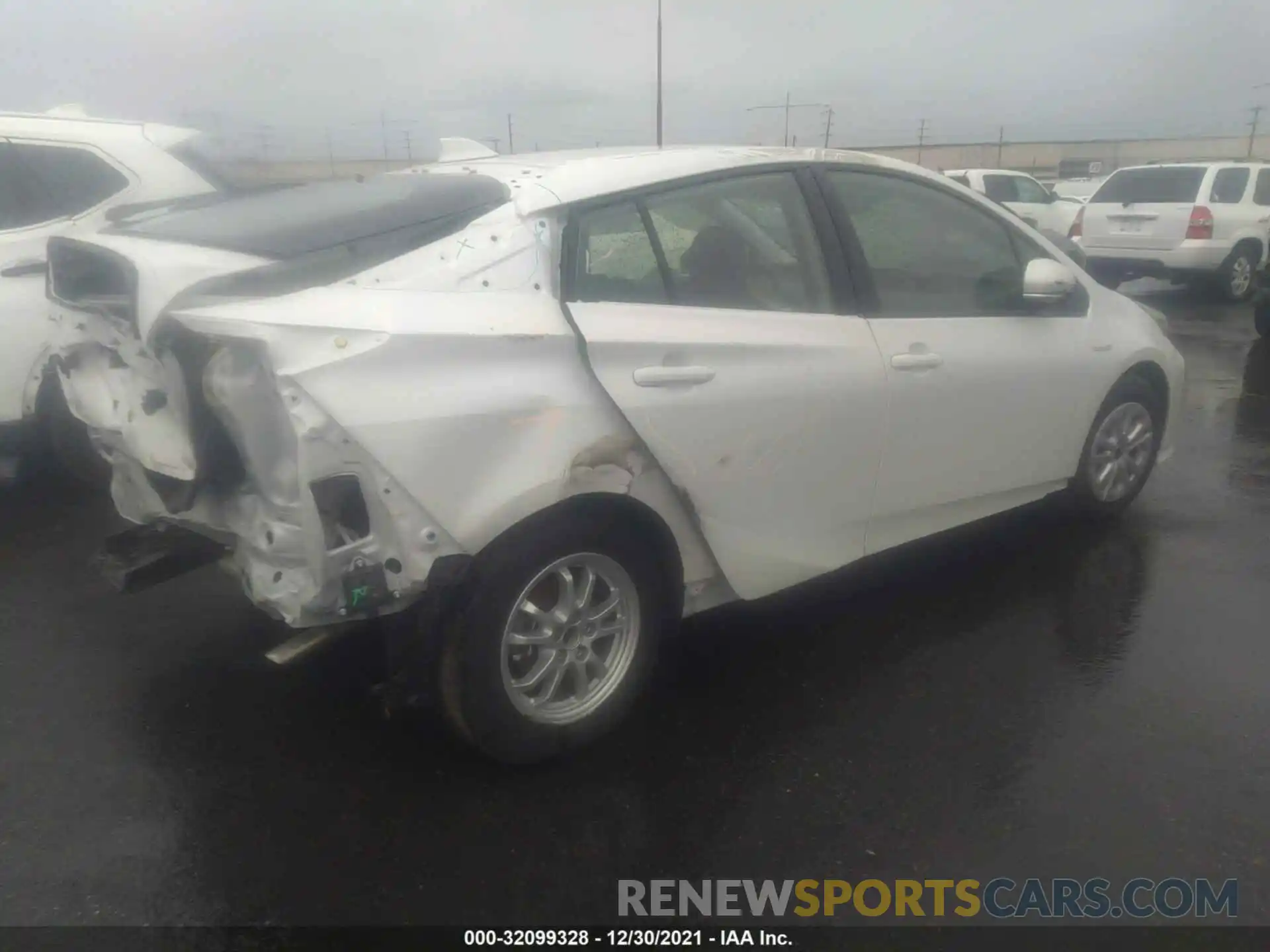 4 Photograph of a damaged car JTDKAMFU0M3141789 TOYOTA PRIUS 2021