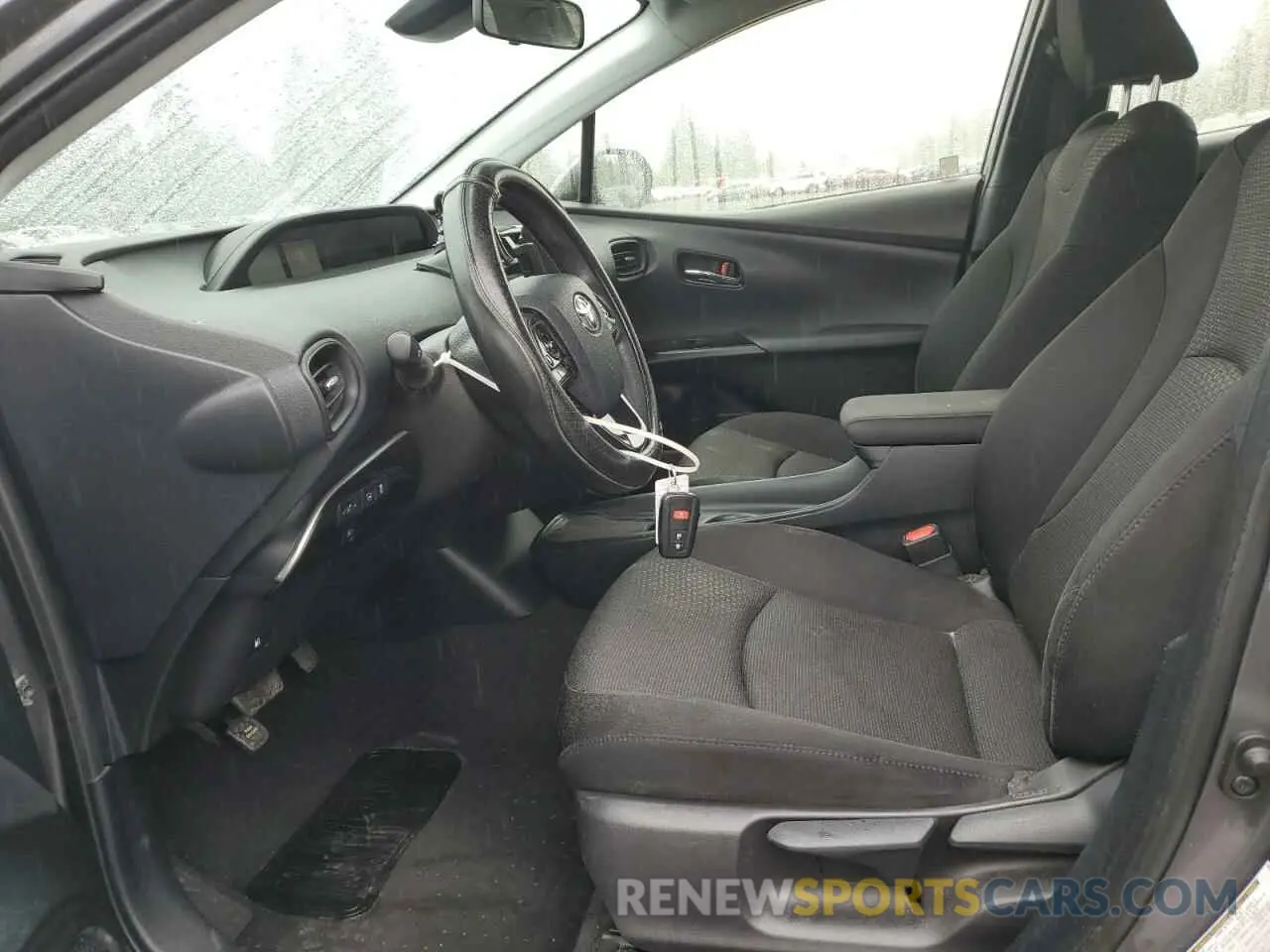 7 Photograph of a damaged car JTDKAMFU0M3149424 TOYOTA PRIUS 2021
