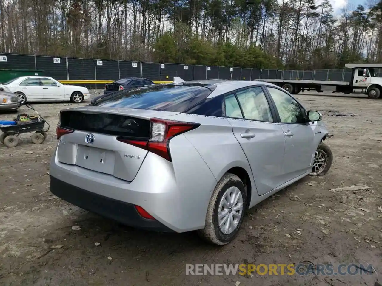 4 Photograph of a damaged car JTDKAMFU1M3136875 TOYOTA PRIUS 2021