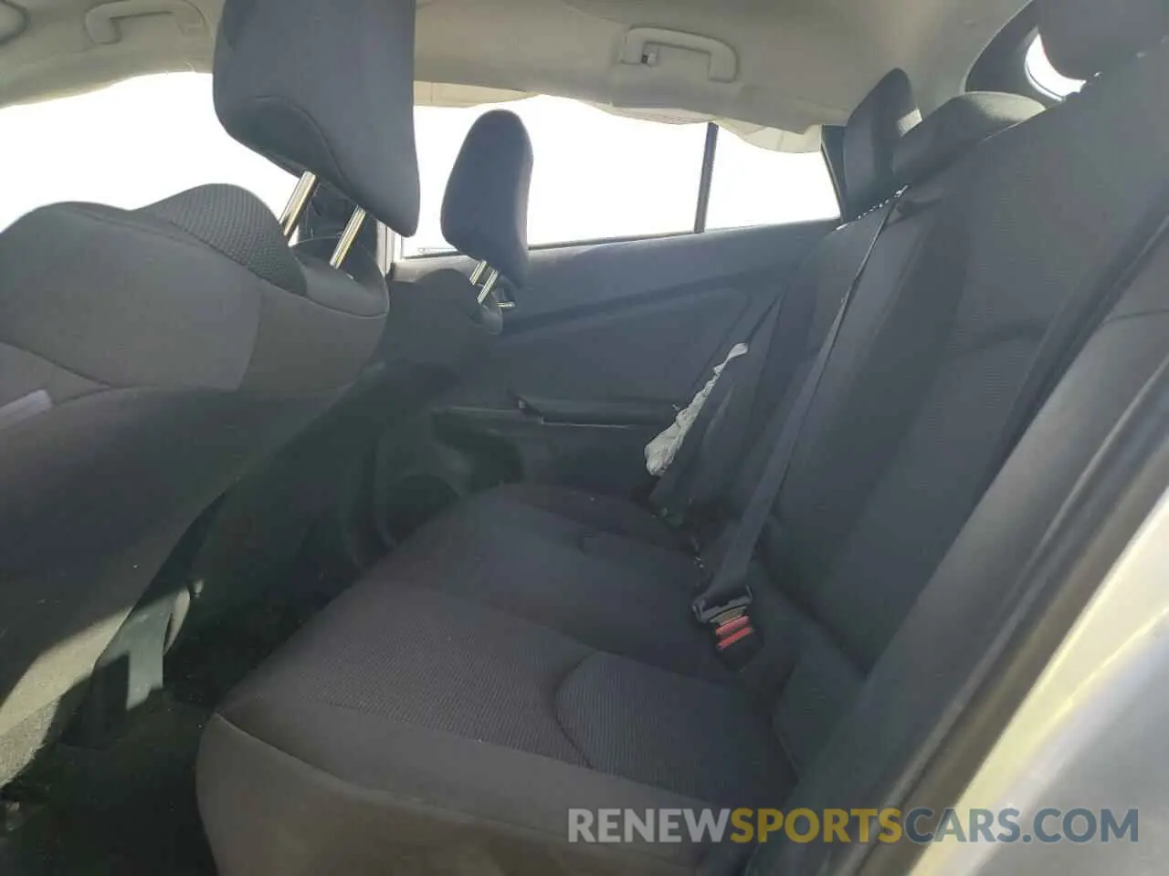 10 Photograph of a damaged car JTDKAMFU1M3142143 TOYOTA PRIUS 2021