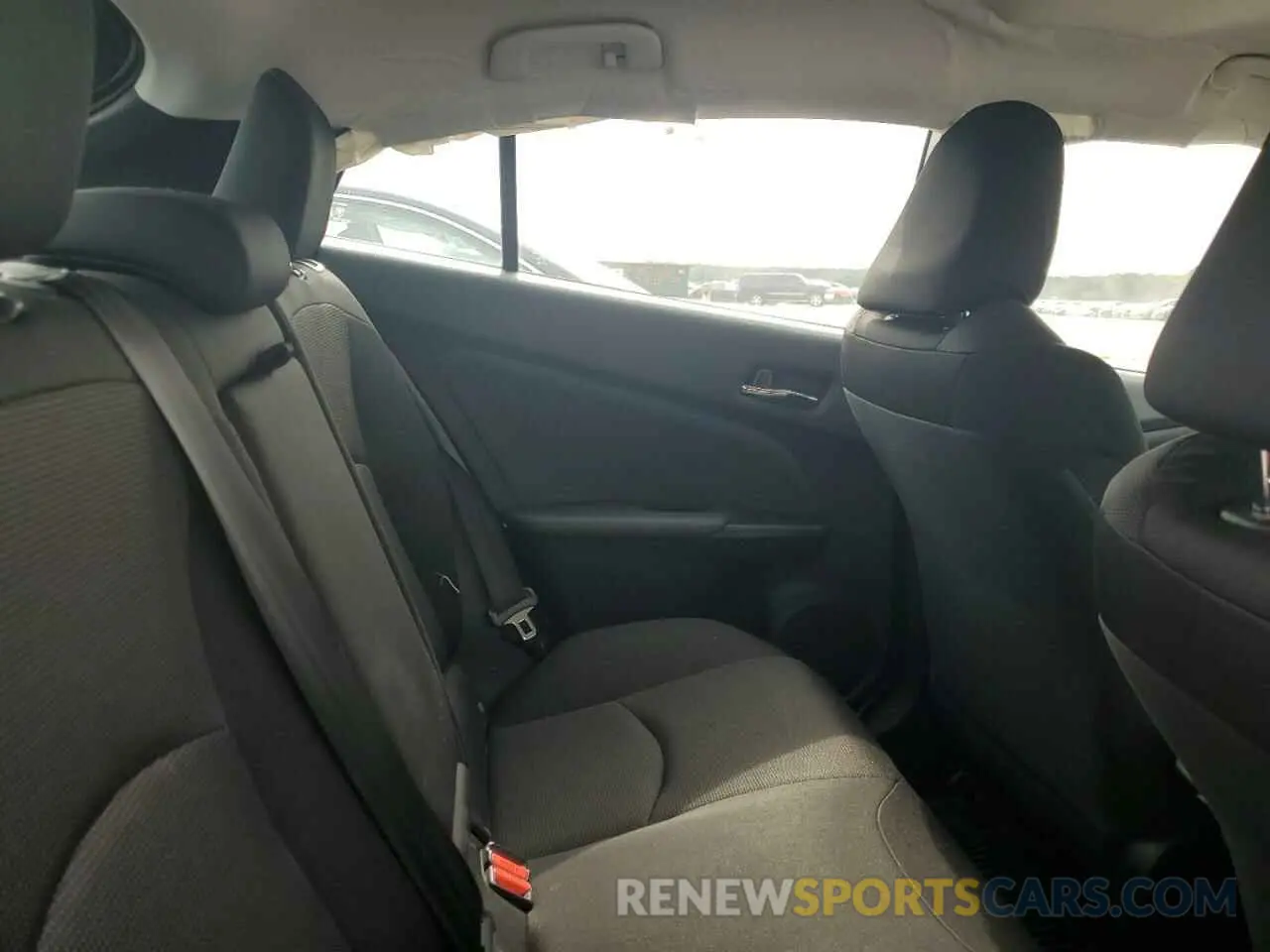 10 Photograph of a damaged car JTDKAMFU1M3151523 TOYOTA PRIUS 2021