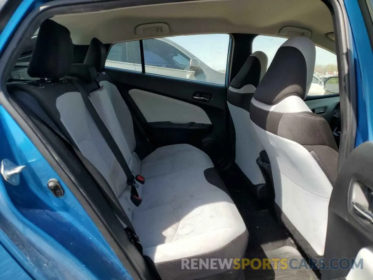 10 Photograph of a damaged car JTDKAMFU2M3131233 TOYOTA PRIUS 2021