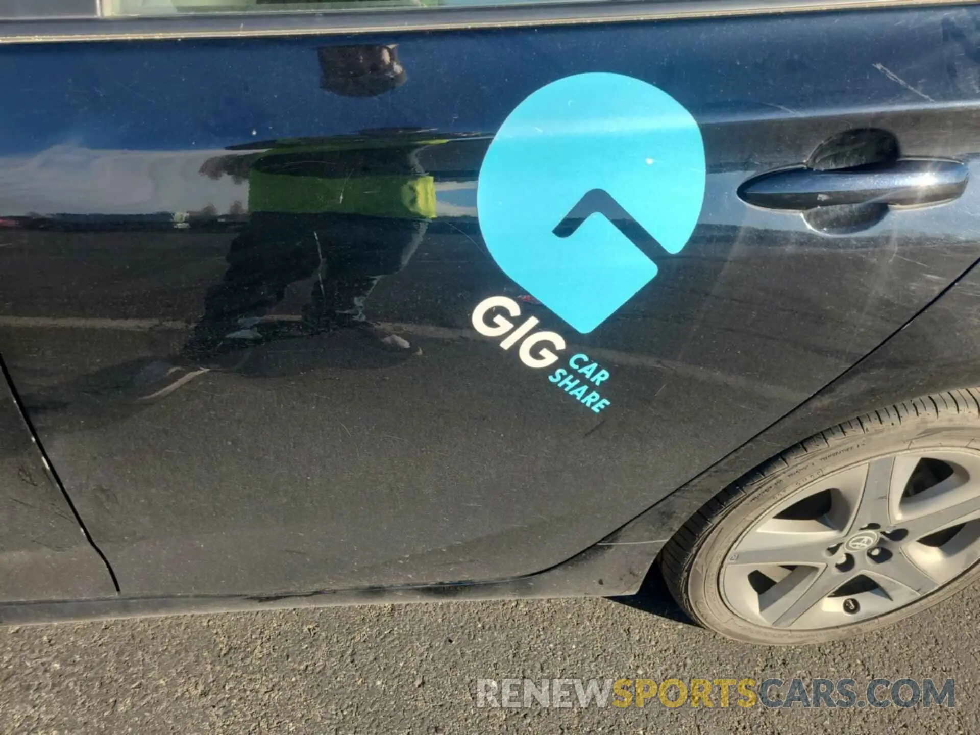 21 Photograph of a damaged car JTDKAMFU2M3136335 TOYOTA PRIUS 2021