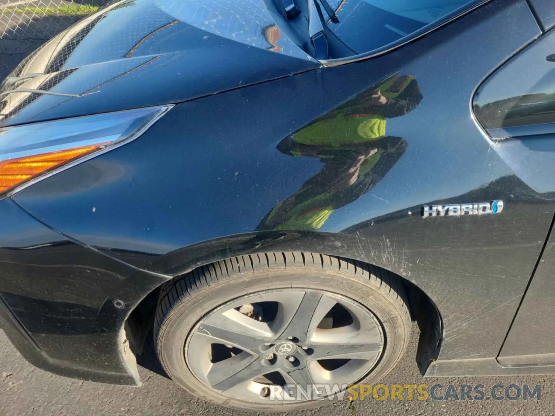 8 Photograph of a damaged car JTDKAMFU2M3136335 TOYOTA PRIUS 2021