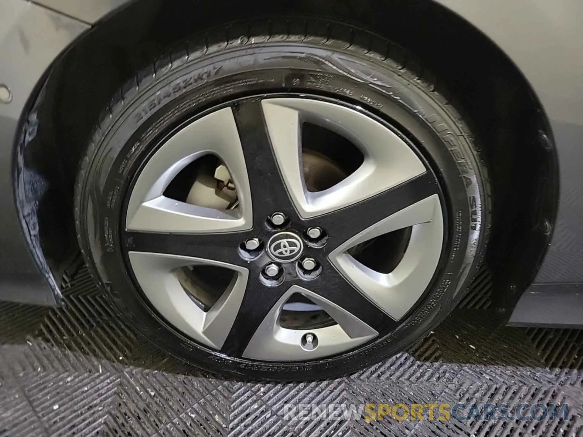 25 Photograph of a damaged car JTDKAMFU2M3143124 TOYOTA PRIUS 2021