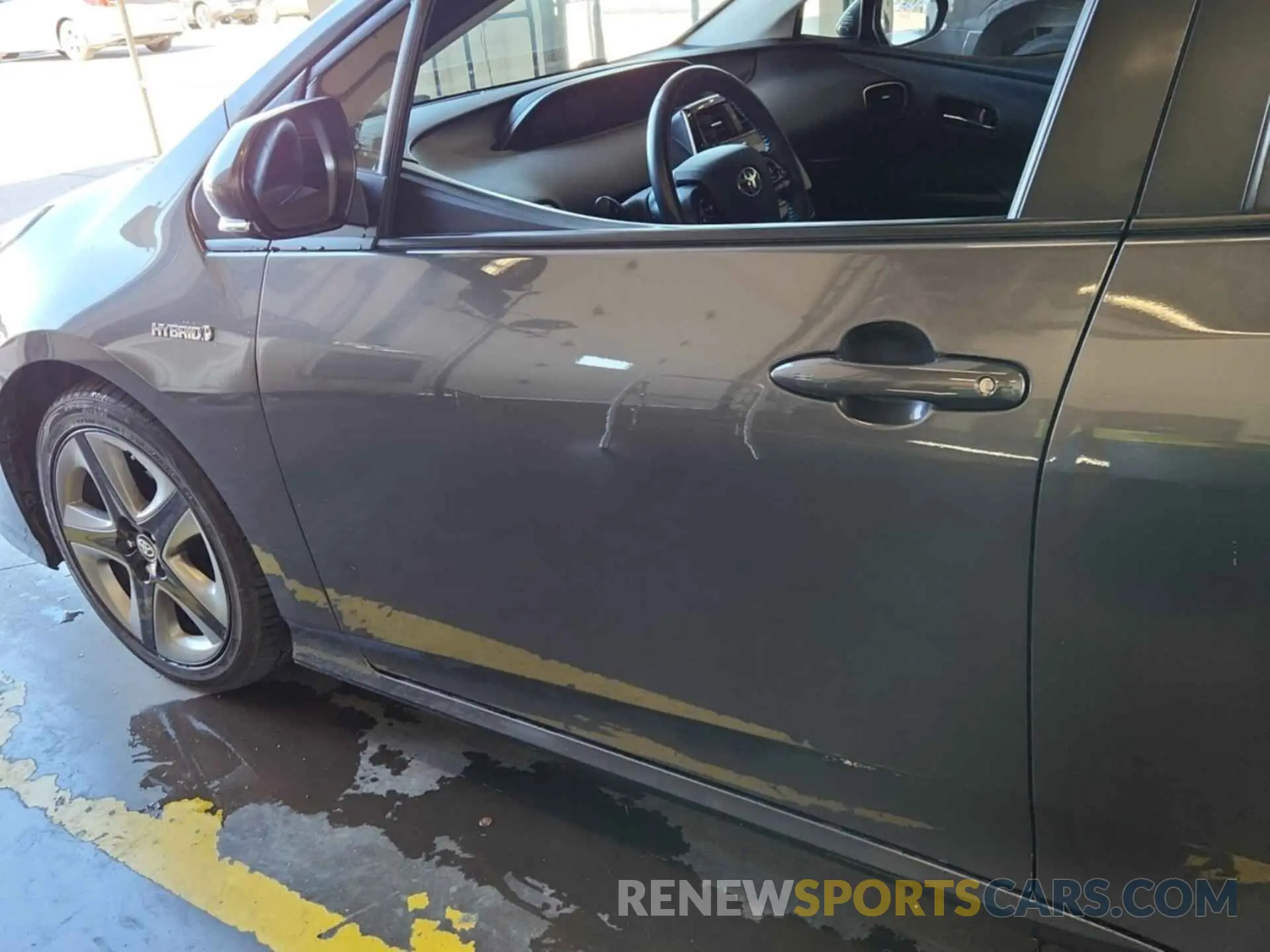 30 Photograph of a damaged car JTDKAMFU2M3143124 TOYOTA PRIUS 2021