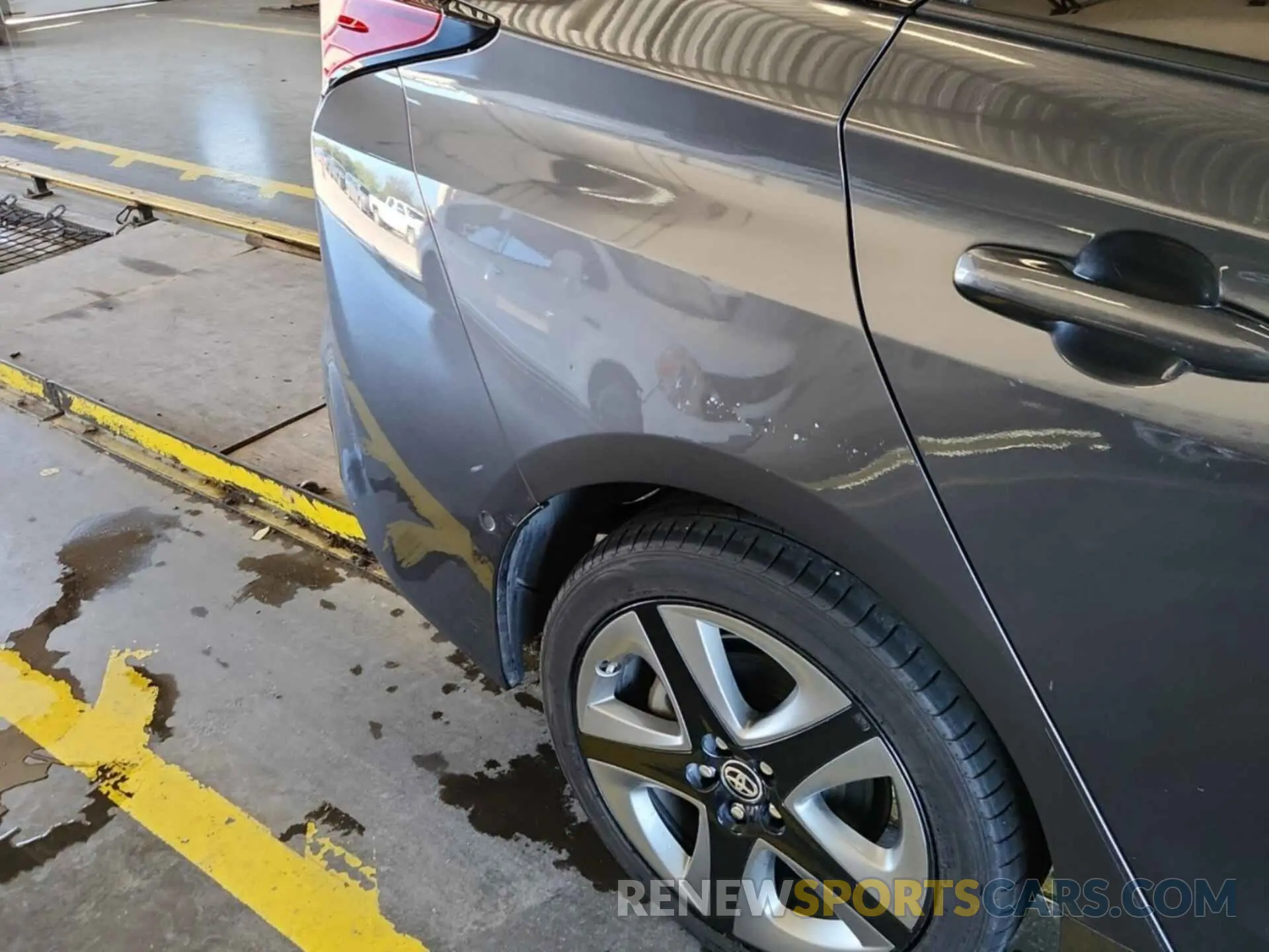 8 Photograph of a damaged car JTDKAMFU2M3143124 TOYOTA PRIUS 2021