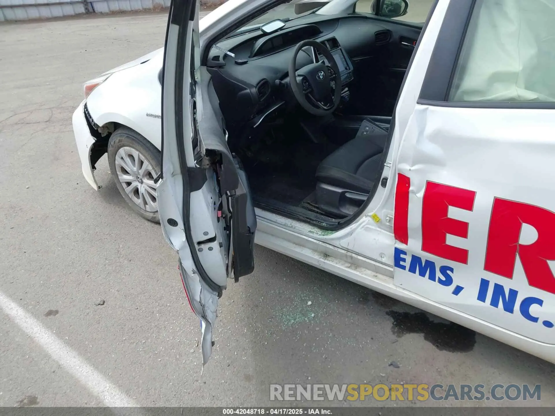 19 Photograph of a damaged car JTDKAMFU3M3129569 TOYOTA PRIUS 2021