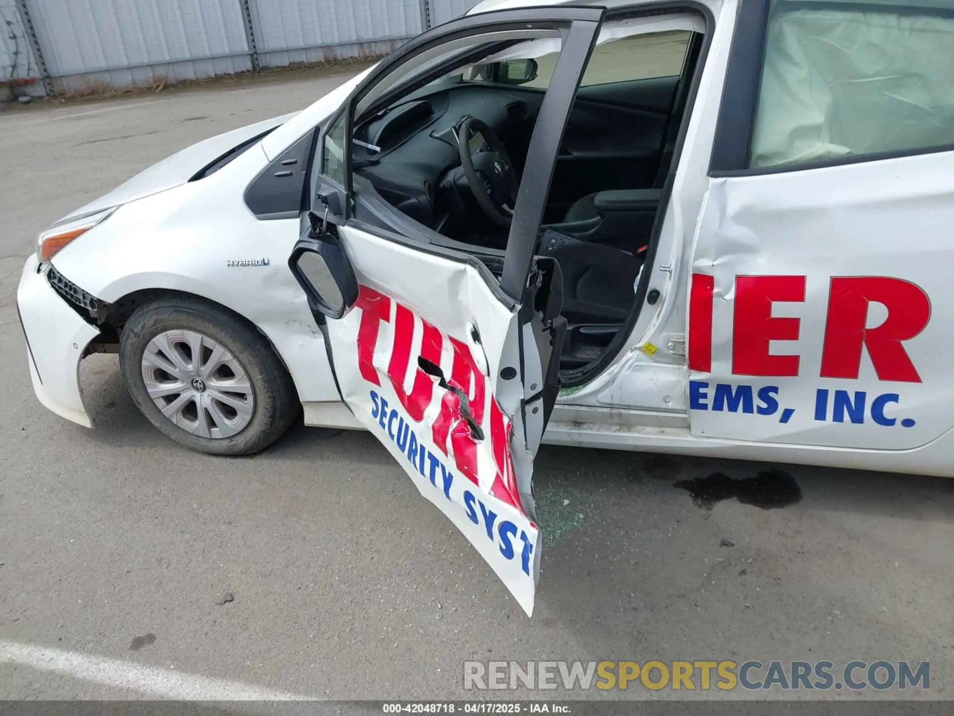 20 Photograph of a damaged car JTDKAMFU3M3129569 TOYOTA PRIUS 2021