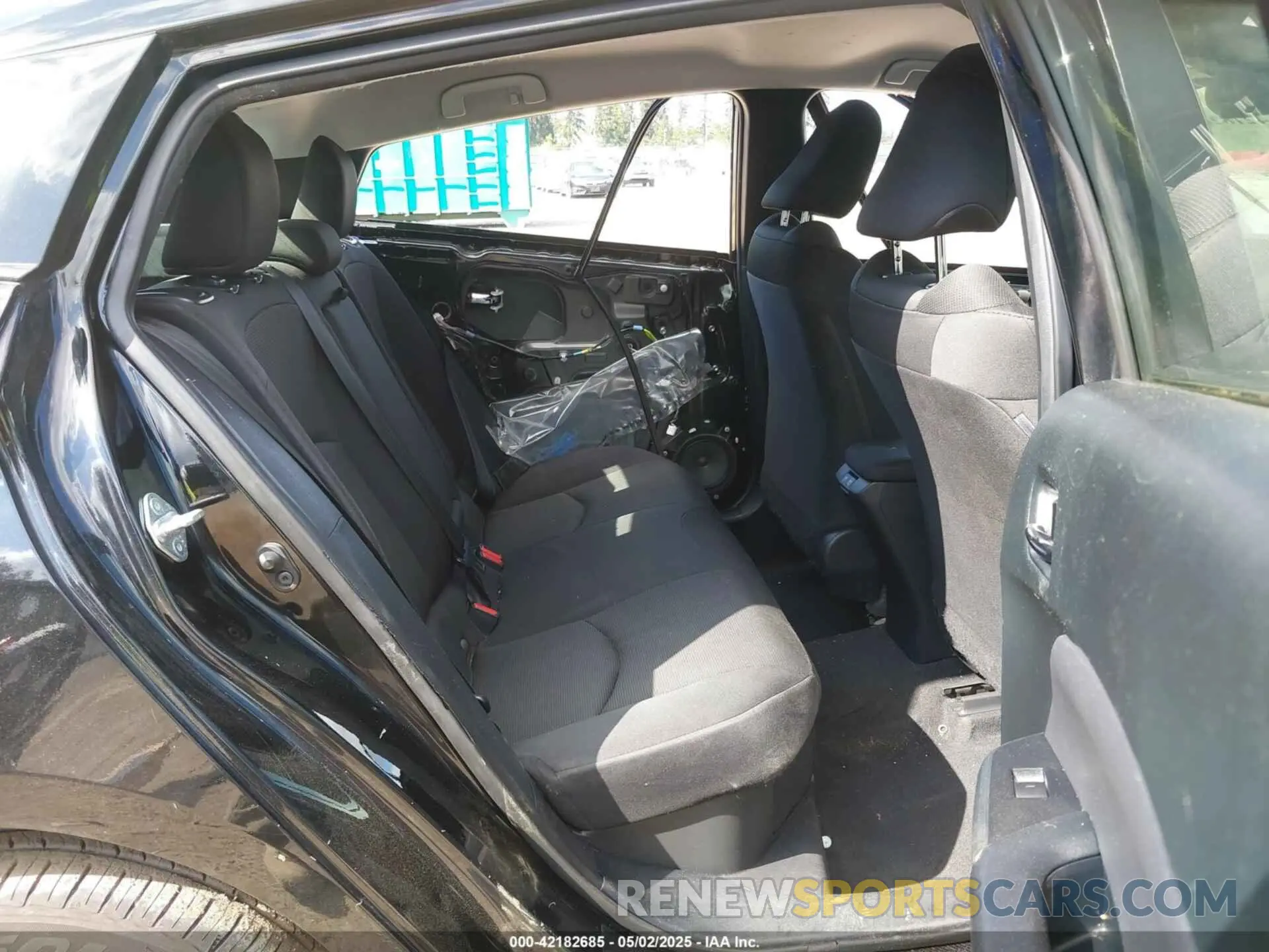 8 Photograph of a damaged car JTDKAMFU3M3140233 TOYOTA PRIUS 2021