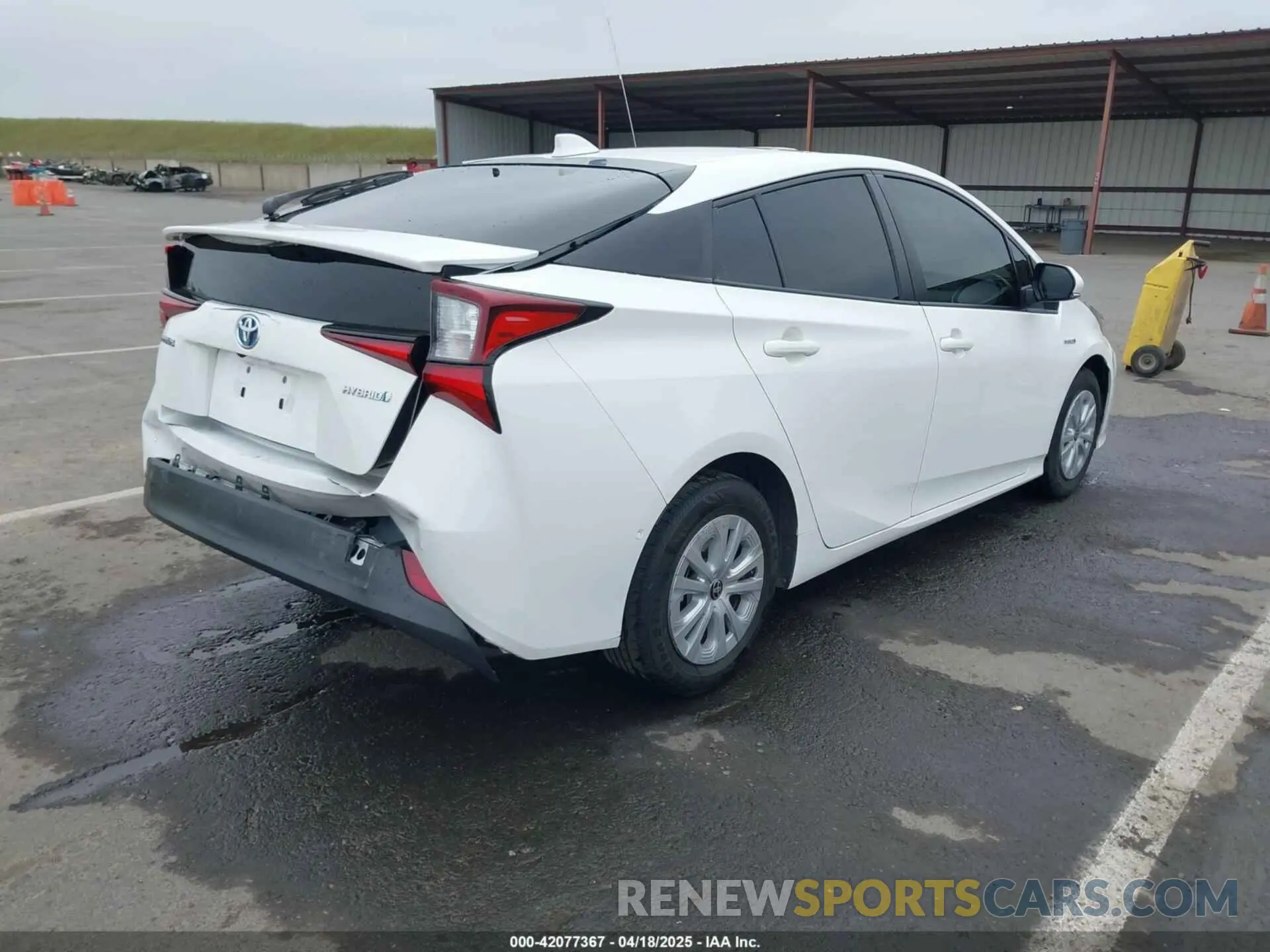 4 Photograph of a damaged car JTDKAMFU3M3152608 TOYOTA PRIUS 2021