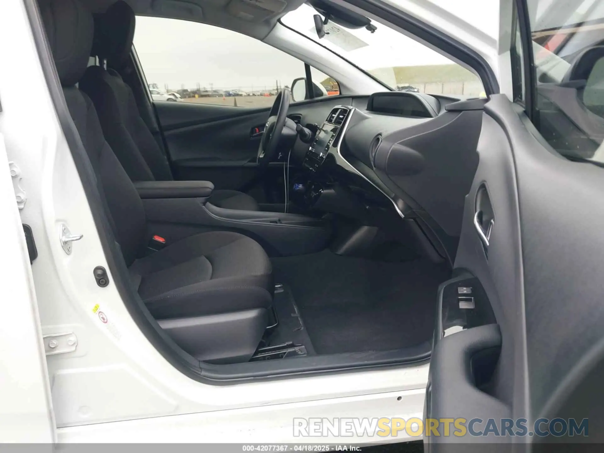 5 Photograph of a damaged car JTDKAMFU3M3152608 TOYOTA PRIUS 2021
