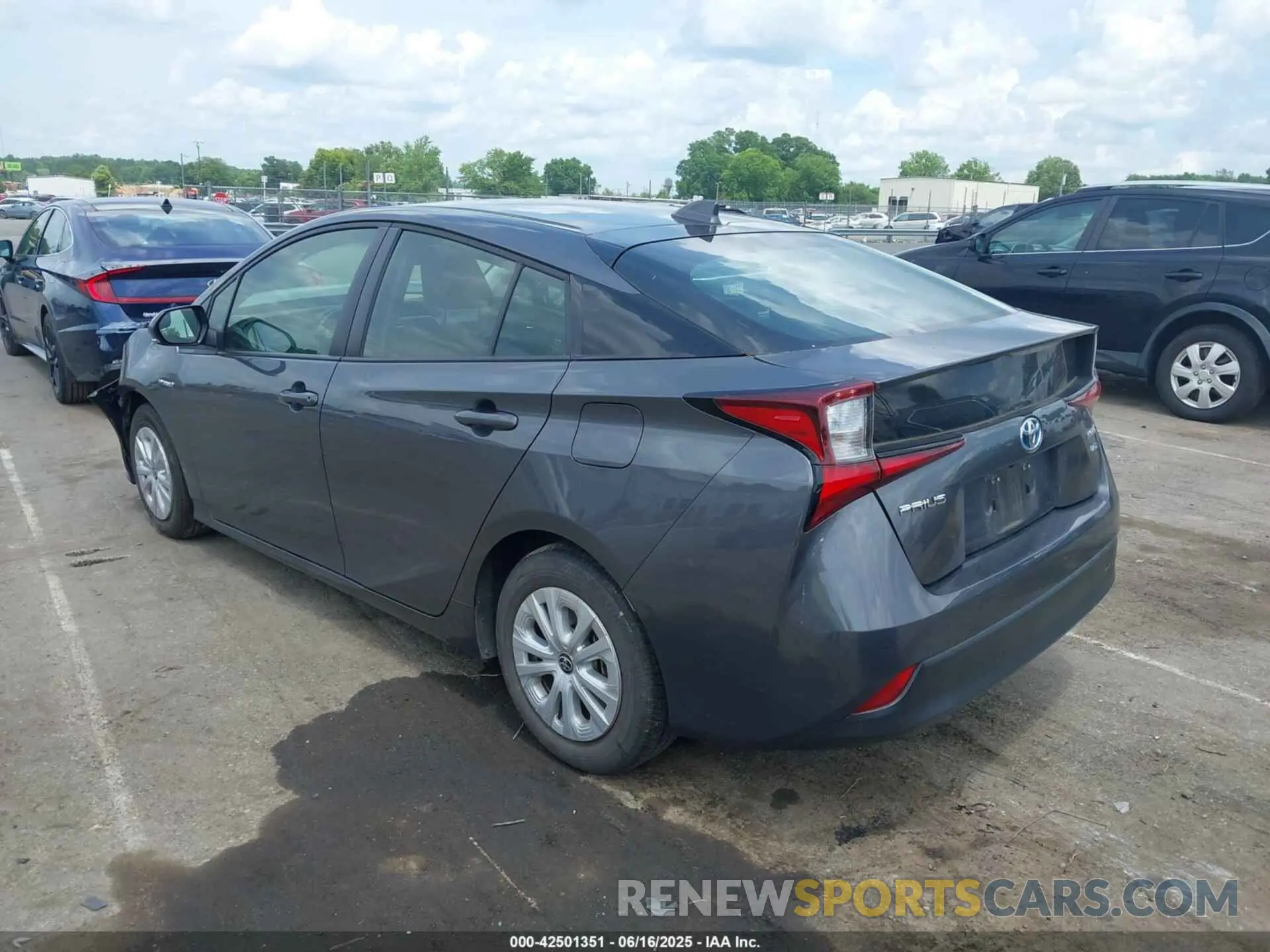 3 Photograph of a damaged car JTDKAMFU3M3152785 TOYOTA PRIUS 2021