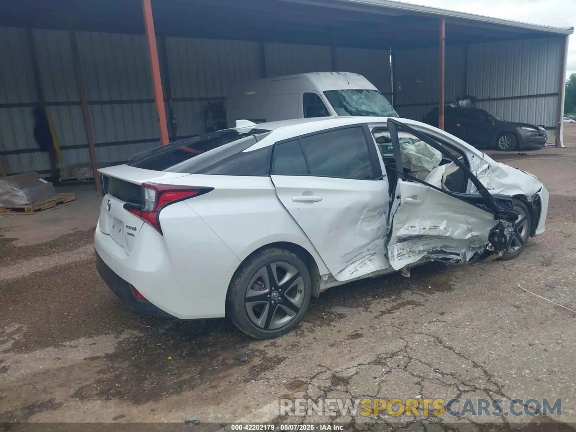 4 Photograph of a damaged car JTDKAMFU4M3130441 TOYOTA PRIUS 2021