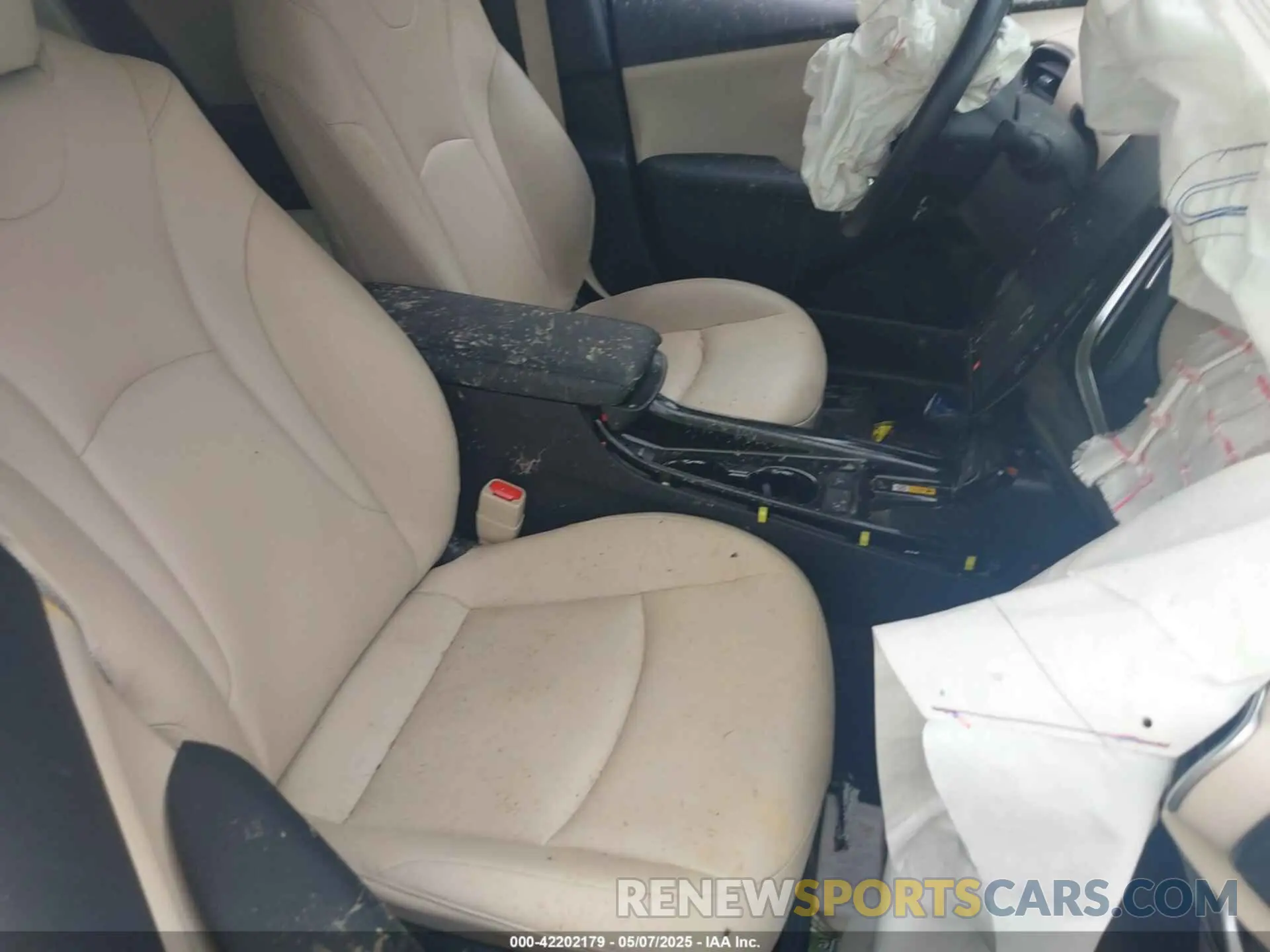 5 Photograph of a damaged car JTDKAMFU4M3130441 TOYOTA PRIUS 2021