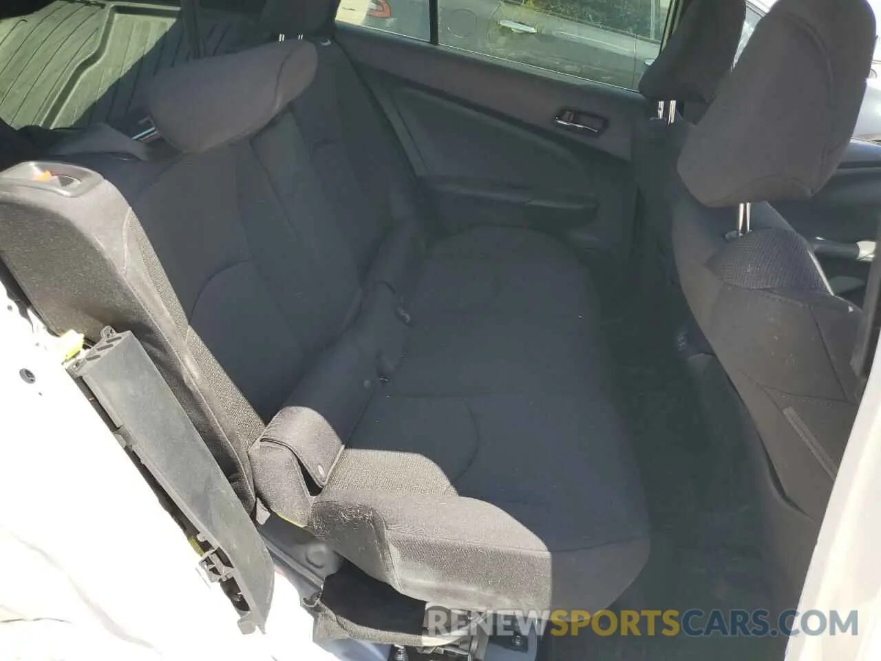 10 Photograph of a damaged car JTDKAMFU4M3131492 TOYOTA PRIUS 2021