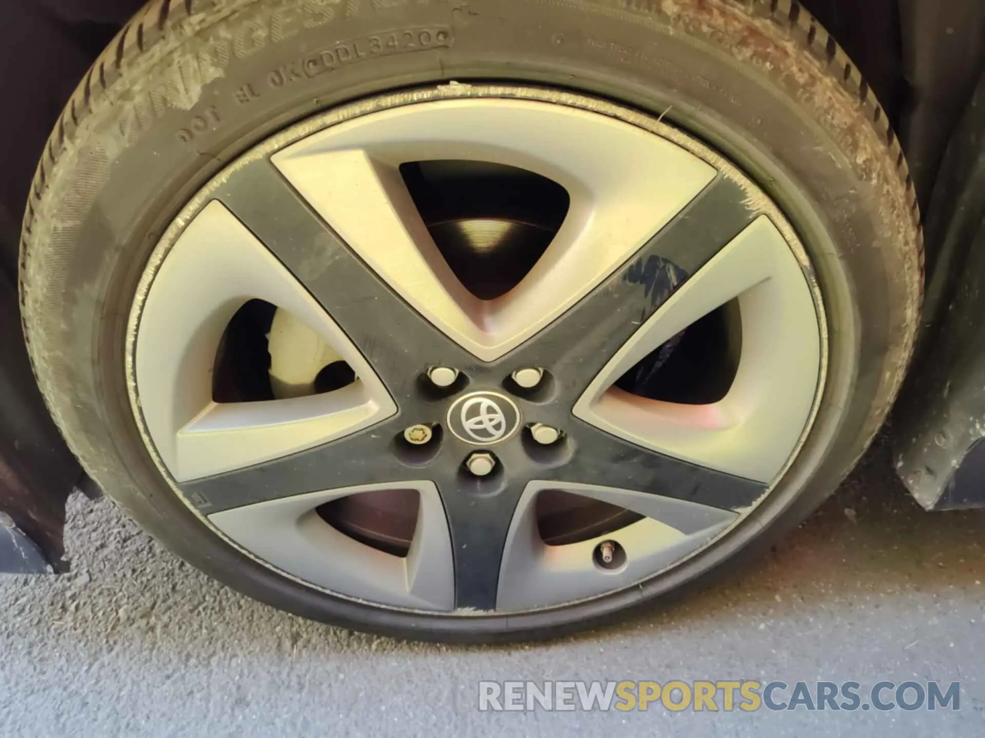 21 Photograph of a damaged car JTDKAMFU4M3136059 TOYOTA PRIUS 2021