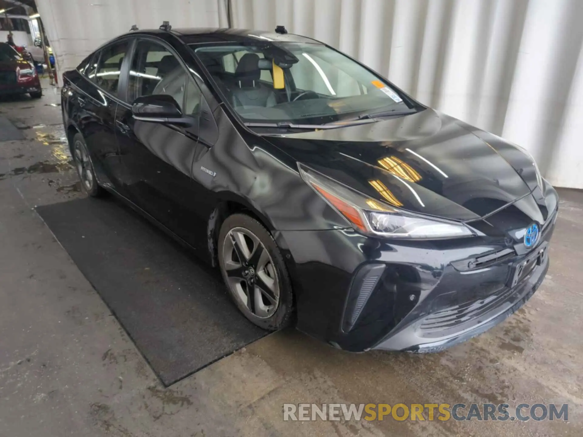 31 Photograph of a damaged car JTDKAMFU4M3136059 TOYOTA PRIUS 2021