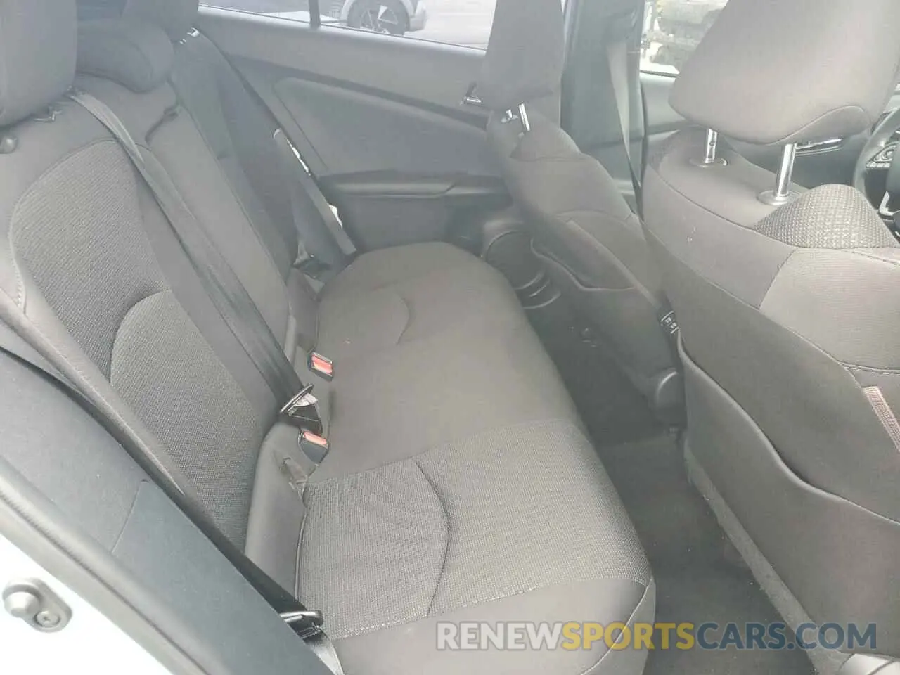 10 Photograph of a damaged car JTDKAMFU4M3136370 TOYOTA PRIUS 2021