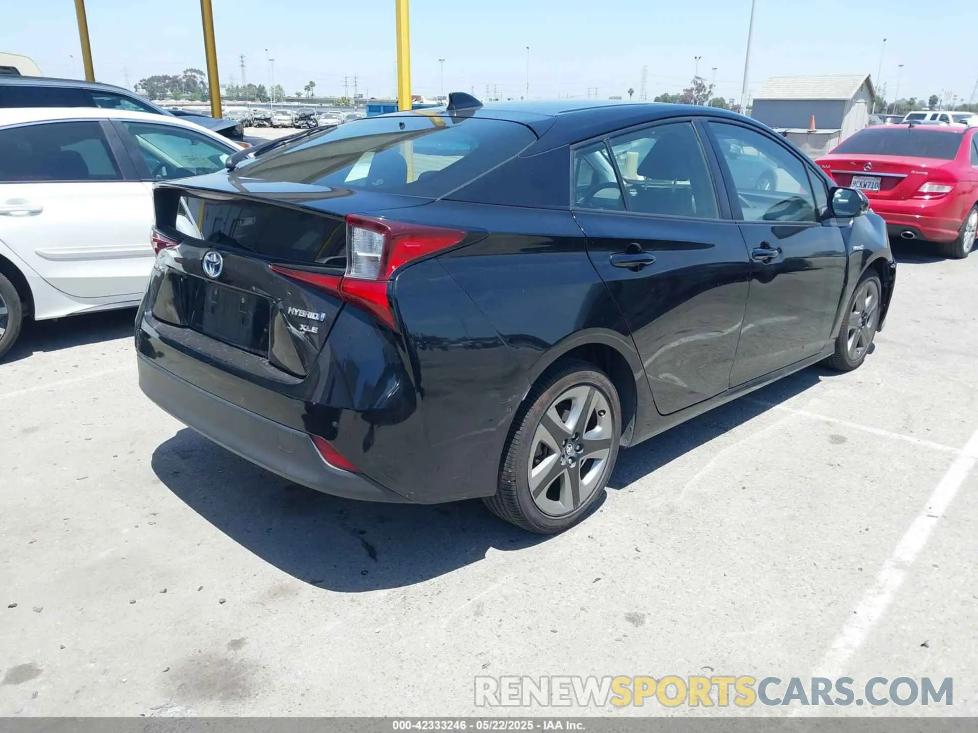 4 Photograph of a damaged car JTDKAMFU4M3143948 TOYOTA PRIUS 2021