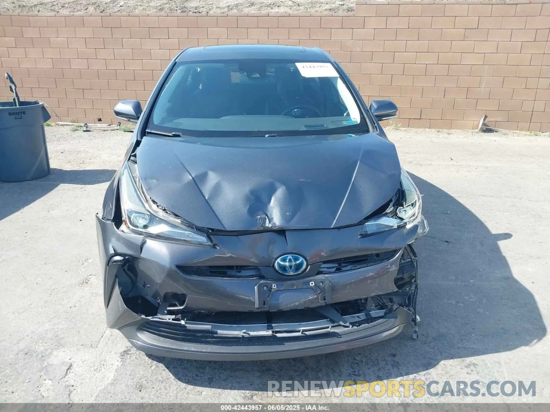 12 Photograph of a damaged car JTDKAMFU4M3144985 TOYOTA PRIUS 2021