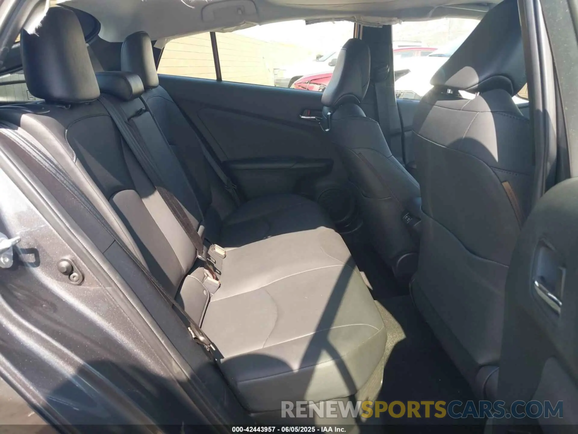 8 Photograph of a damaged car JTDKAMFU4M3144985 TOYOTA PRIUS 2021