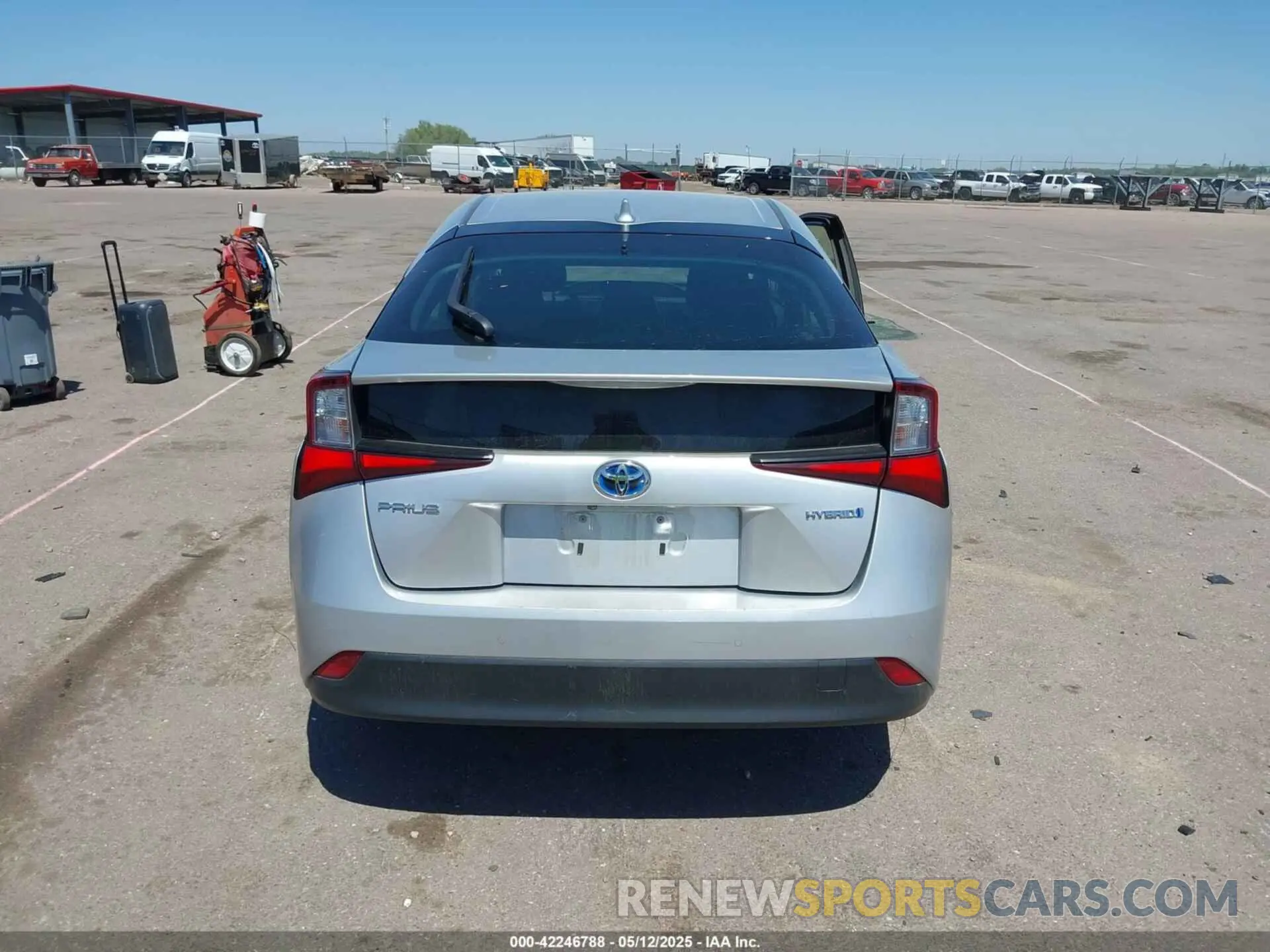 17 Photograph of a damaged car JTDKAMFU4M3148082 TOYOTA PRIUS 2021