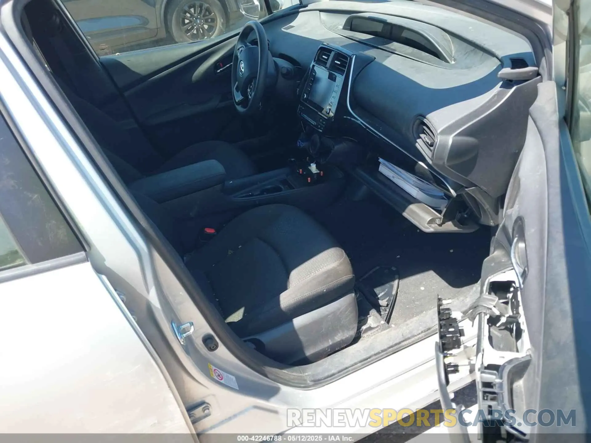 5 Photograph of a damaged car JTDKAMFU4M3148082 TOYOTA PRIUS 2021