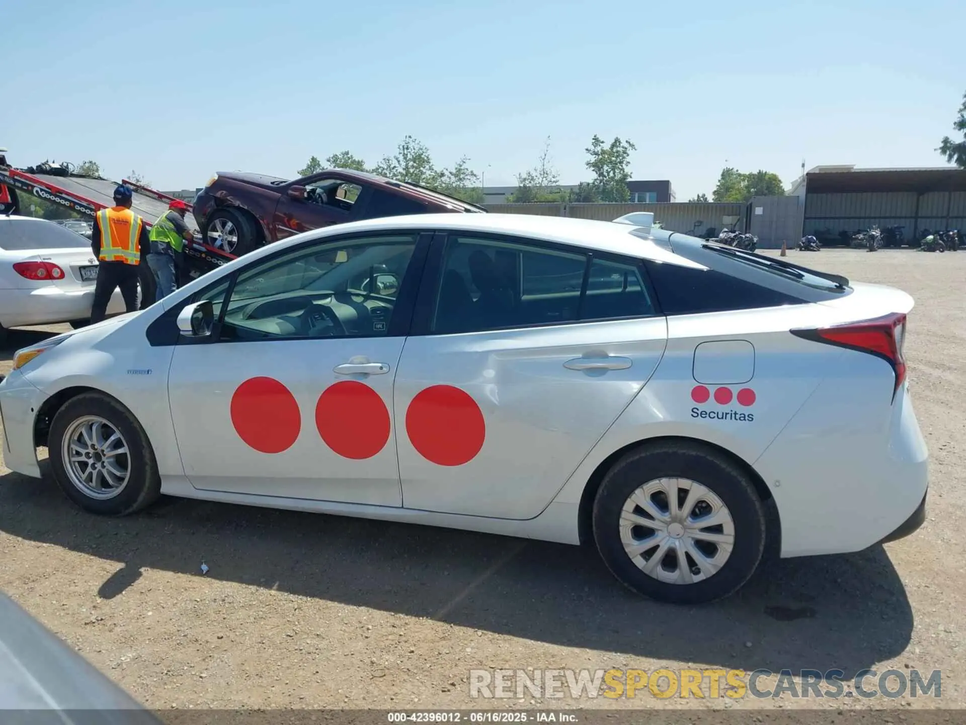 14 Photograph of a damaged car JTDKAMFU5M3142159 TOYOTA PRIUS 2021