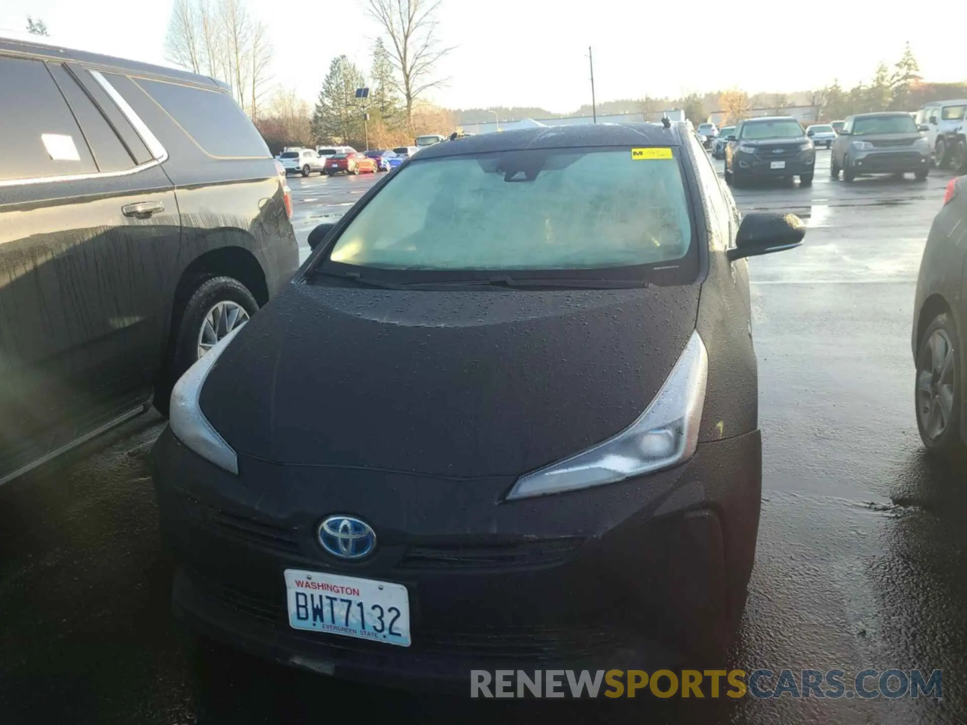 13 Photograph of a damaged car JTDKAMFU6M3136001 TOYOTA PRIUS 2021