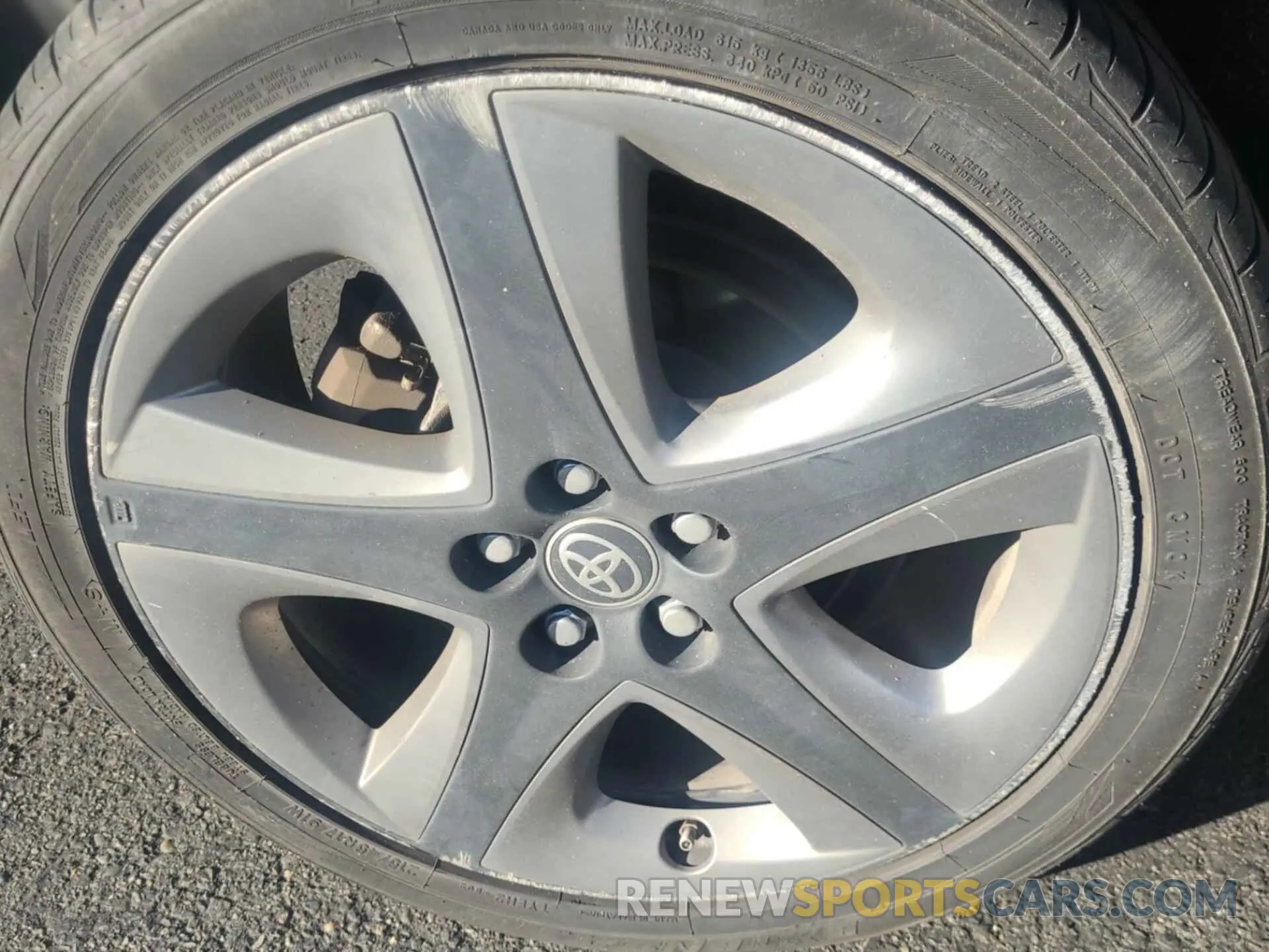 18 Photograph of a damaged car JTDKAMFU6M3136001 TOYOTA PRIUS 2021