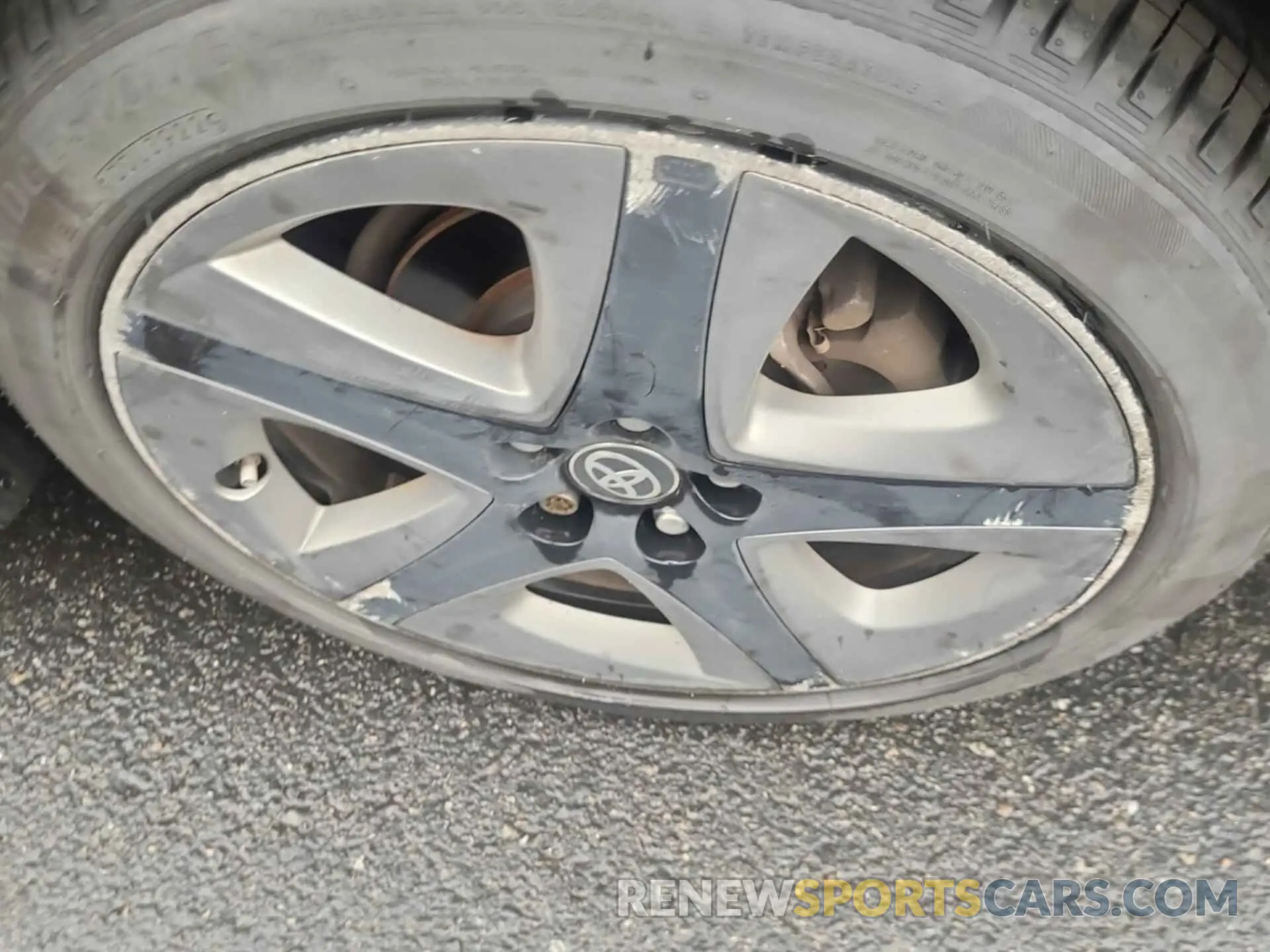 10 Photograph of a damaged car JTDKAMFU6M3136032 TOYOTA PRIUS 2021