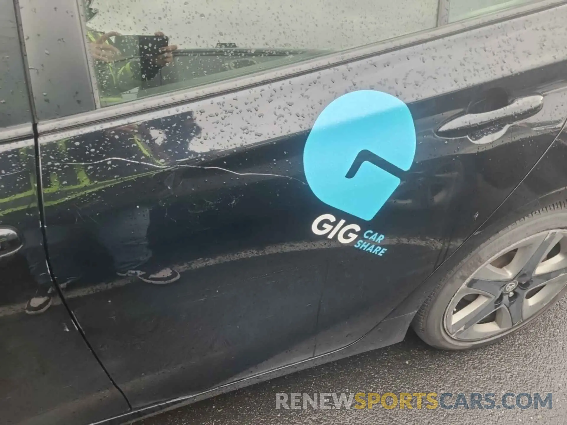 17 Photograph of a damaged car JTDKAMFU6M3136032 TOYOTA PRIUS 2021