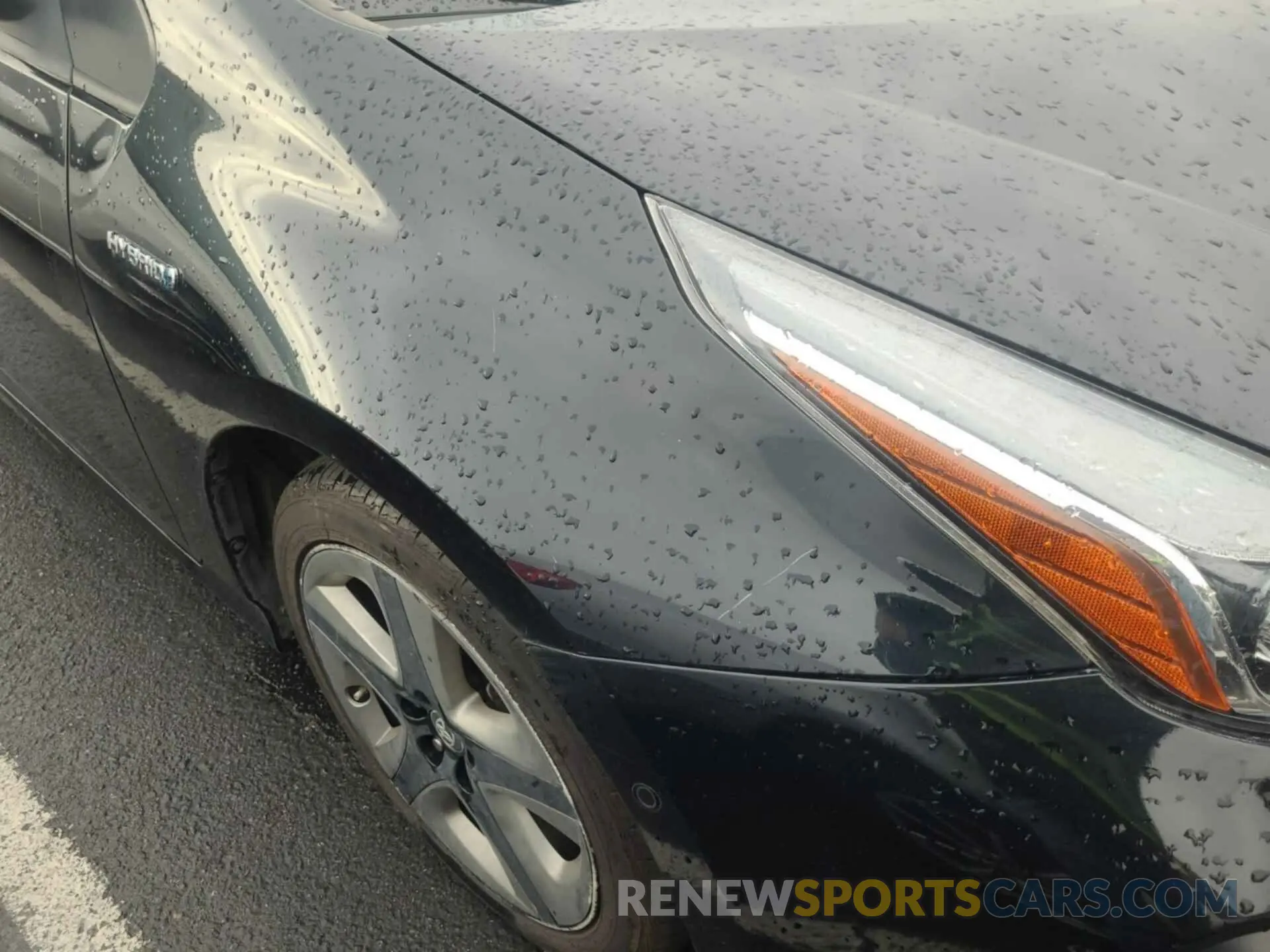 37 Photograph of a damaged car JTDKAMFU6M3136032 TOYOTA PRIUS 2021