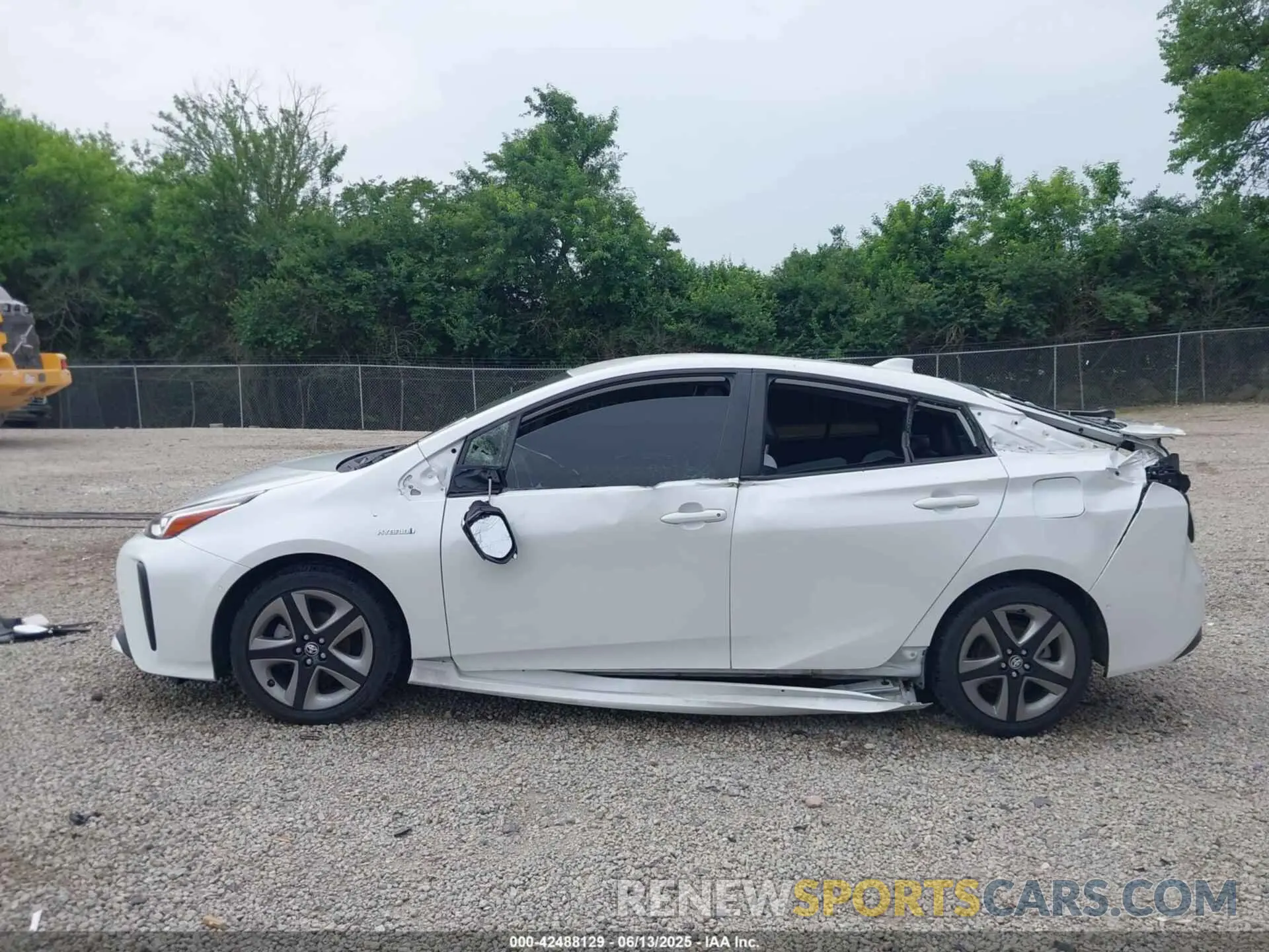 15 Photograph of a damaged car JTDKAMFU6M3137679 TOYOTA PRIUS 2021
