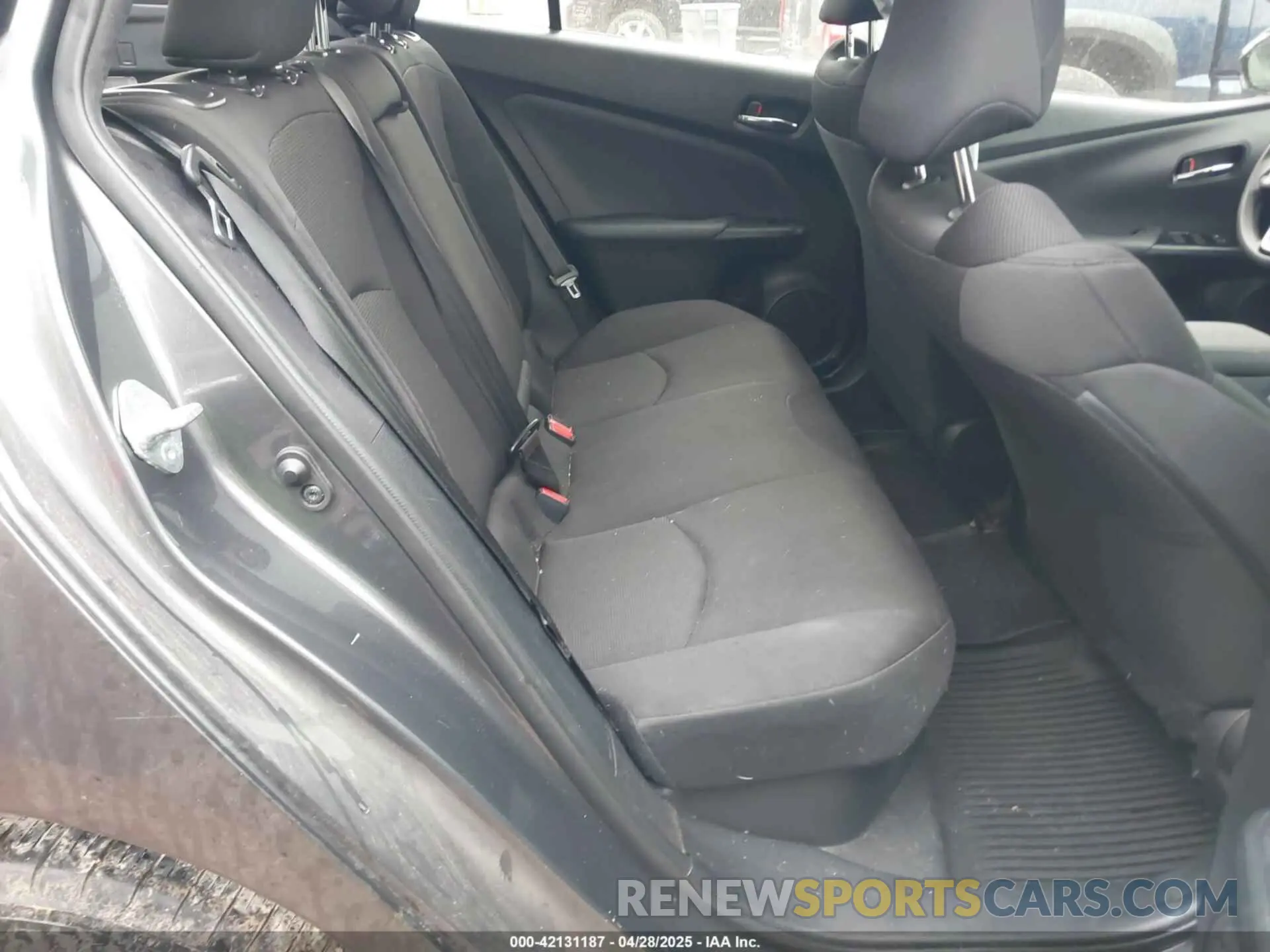 8 Photograph of a damaged car JTDKAMFU6M3140081 TOYOTA PRIUS 2021