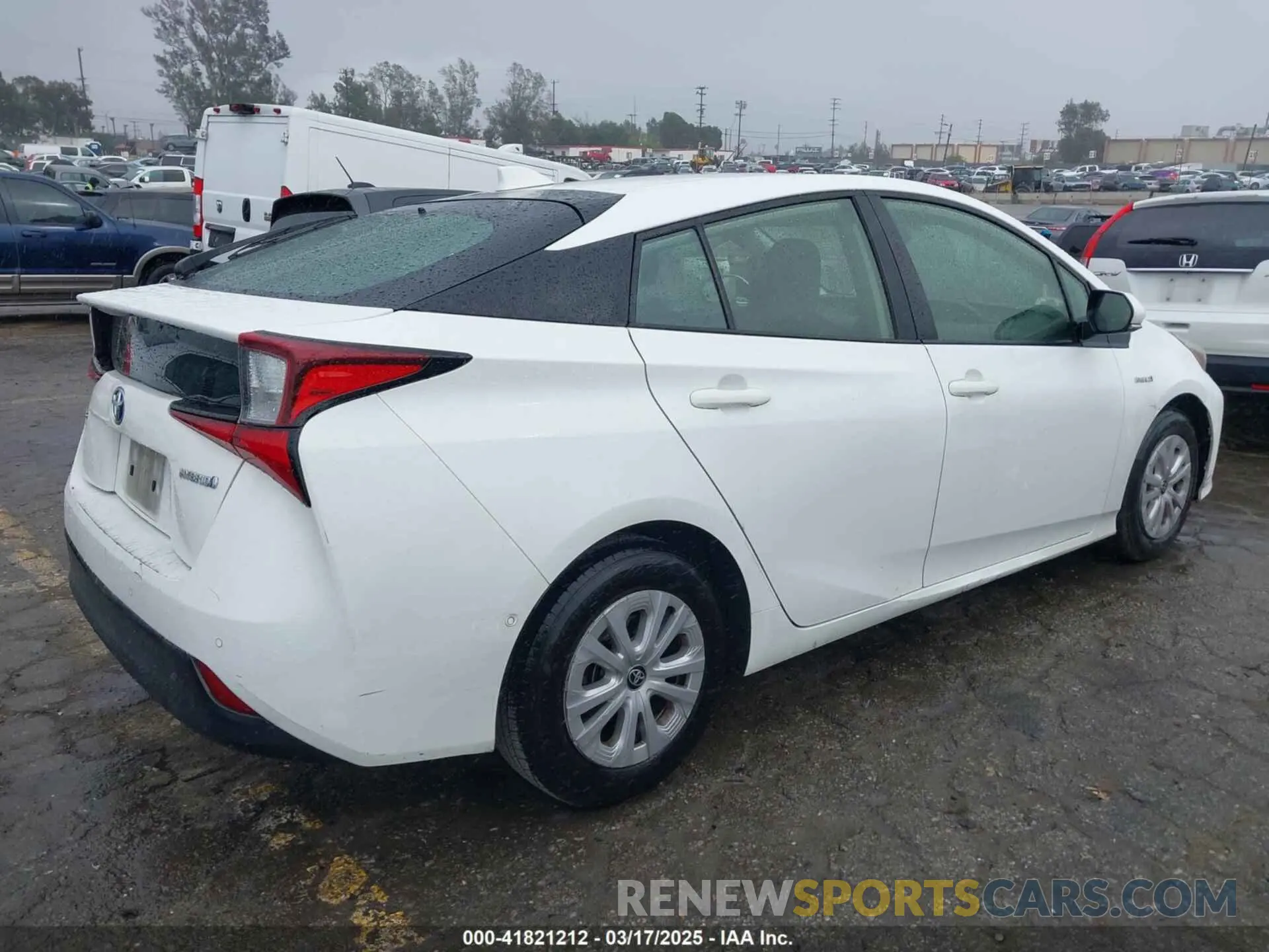 4 Photograph of a damaged car JTDKAMFU6M3141019 TOYOTA PRIUS 2021