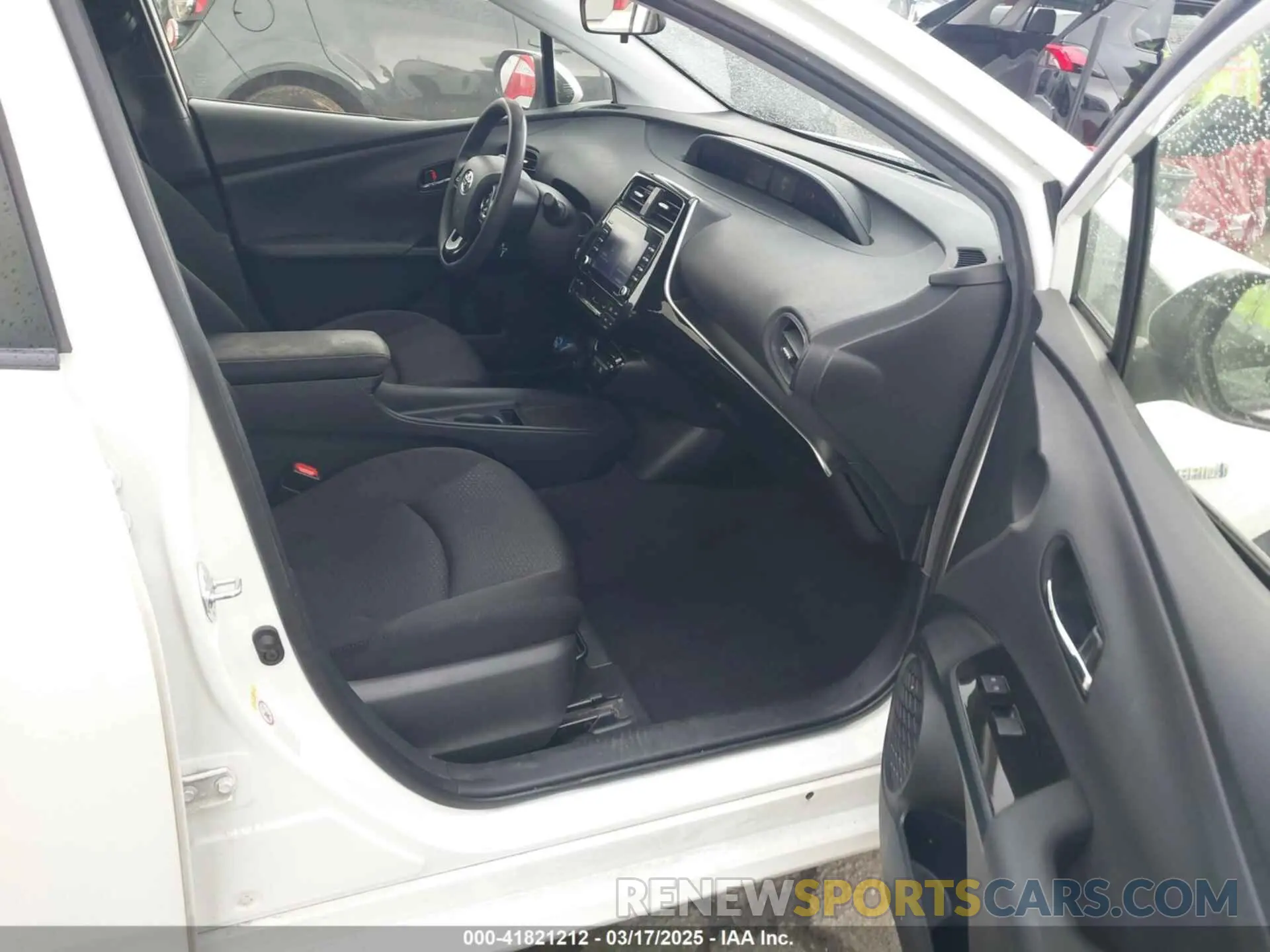 5 Photograph of a damaged car JTDKAMFU6M3141019 TOYOTA PRIUS 2021
