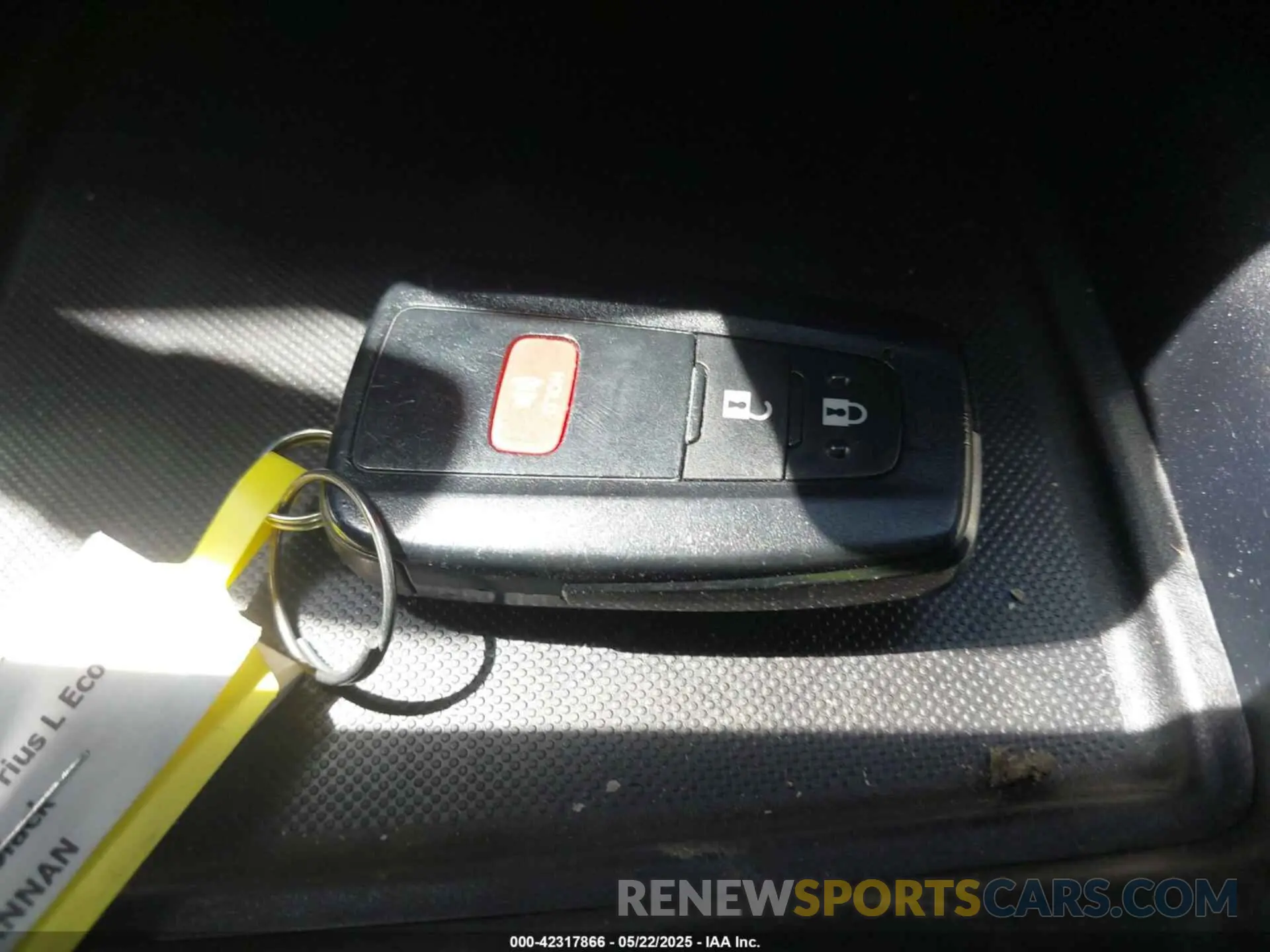 11 Photograph of a damaged car JTDKAMFU6M3141392 TOYOTA PRIUS 2021