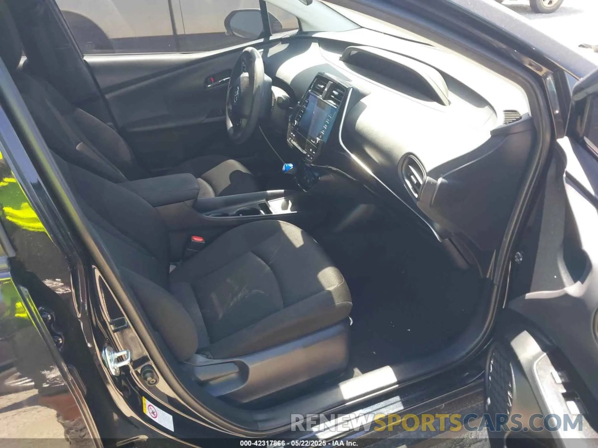 5 Photograph of a damaged car JTDKAMFU6M3141392 TOYOTA PRIUS 2021
