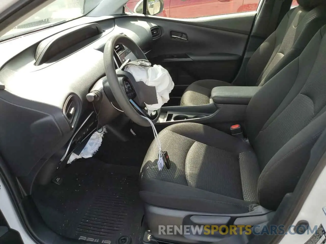 7 Photograph of a damaged car JTDKAMFU7M3133835 TOYOTA PRIUS 2021