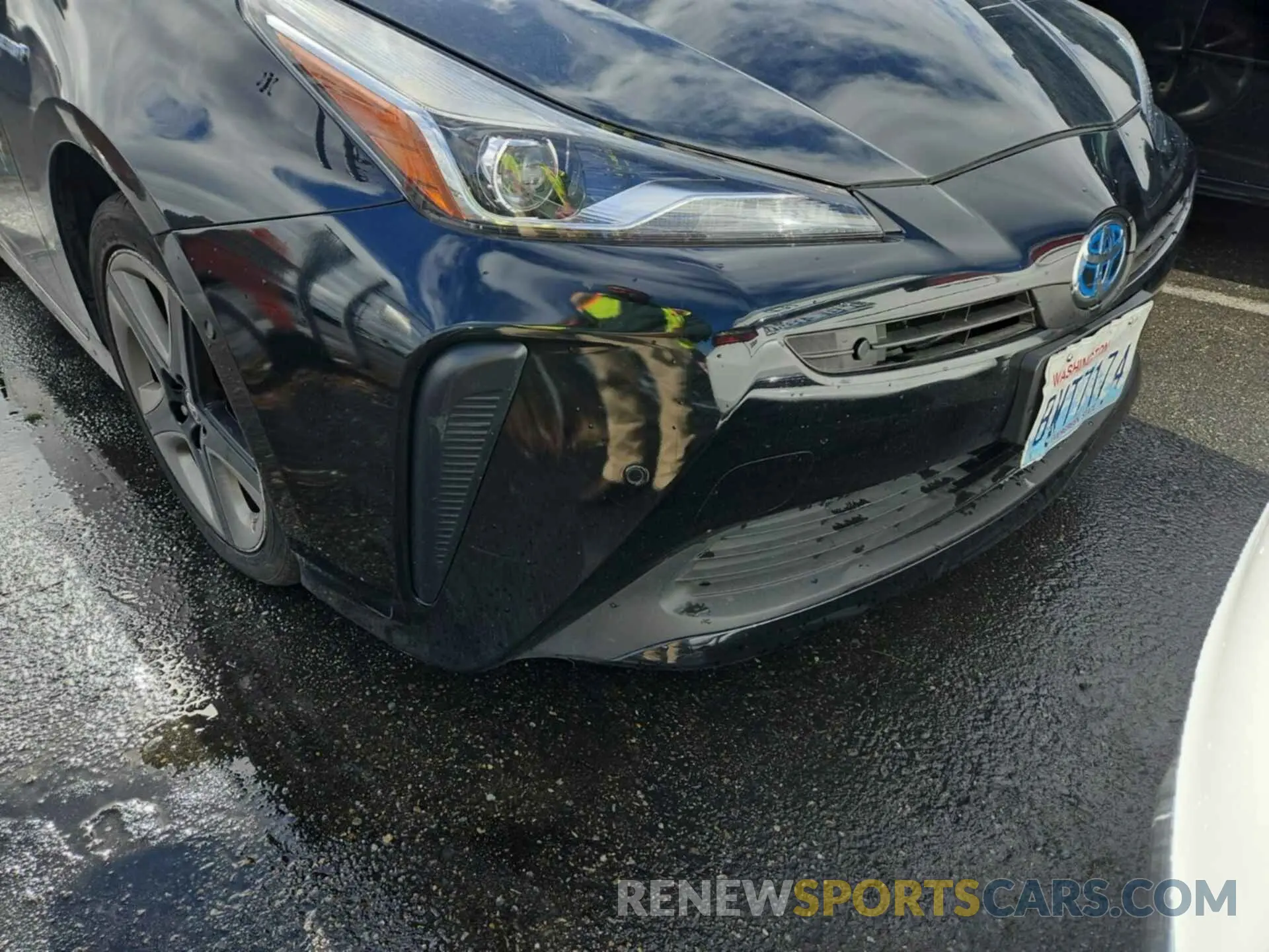 37 Photograph of a damaged car JTDKAMFU7M3136606 TOYOTA PRIUS 2021