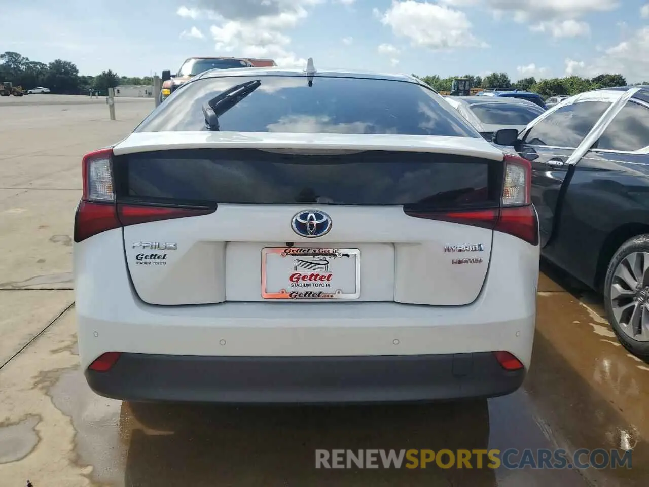 6 Photograph of a damaged car JTDKAMFU7M3144284 TOYOTA PRIUS 2021