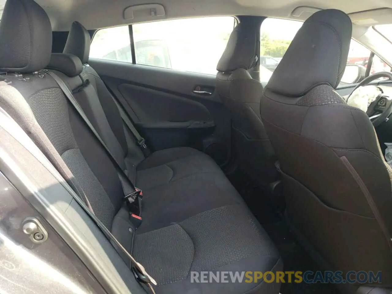 10 Photograph of a damaged car JTDKAMFU7M3147444 TOYOTA PRIUS 2021