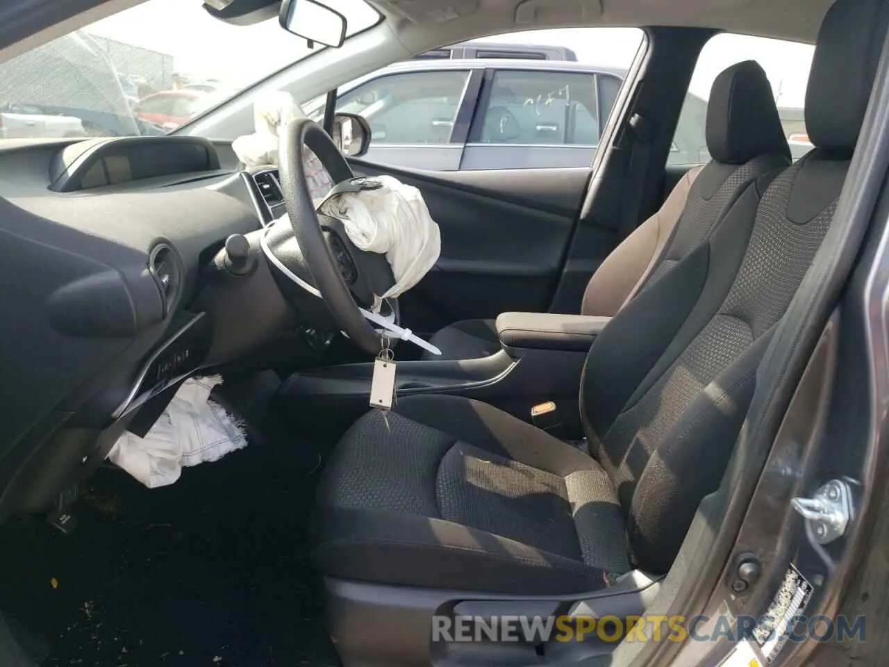 7 Photograph of a damaged car JTDKAMFU7M3147444 TOYOTA PRIUS 2021