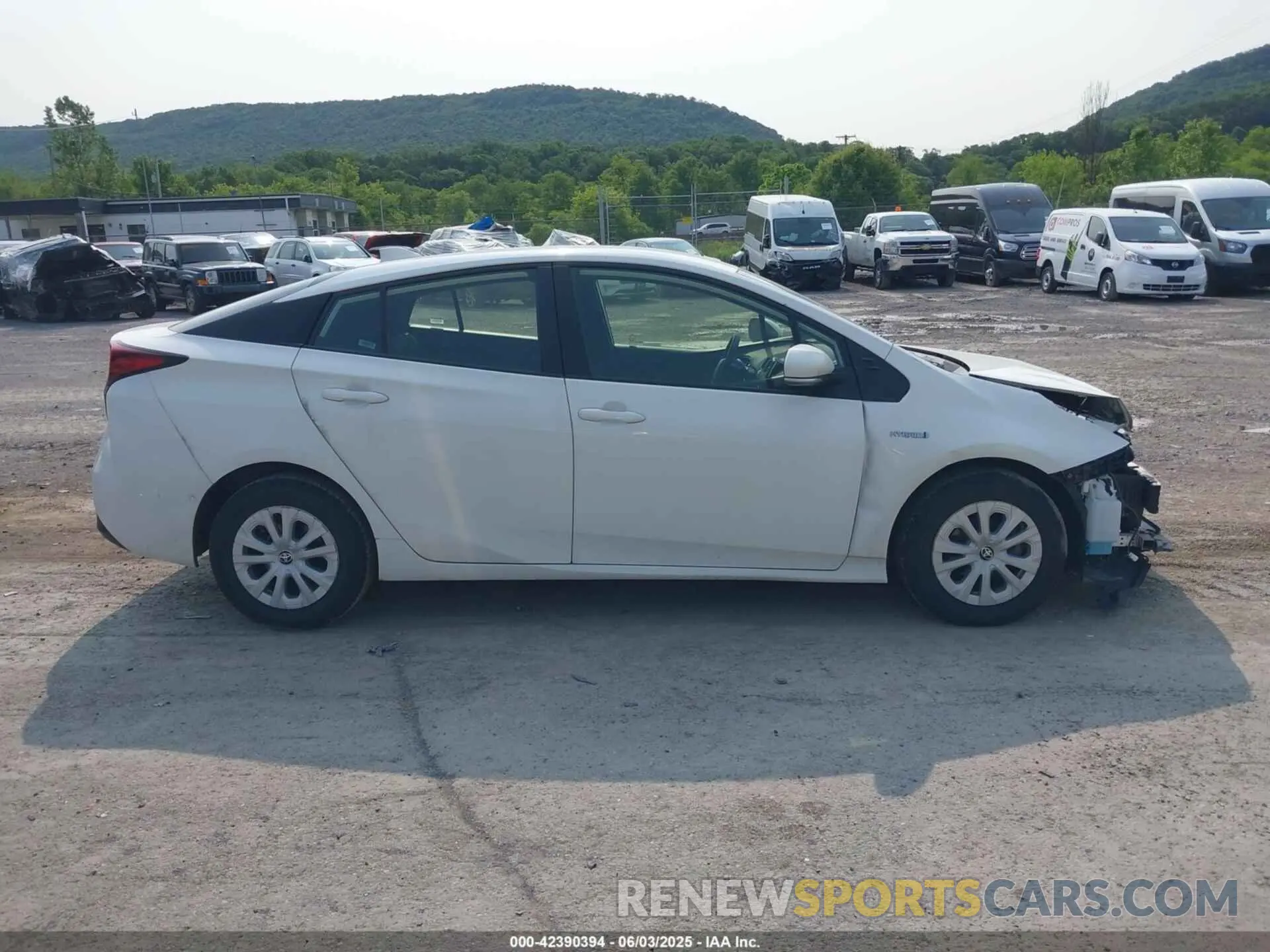 14 Photograph of a damaged car JTDKAMFU7M3147668 TOYOTA PRIUS 2021